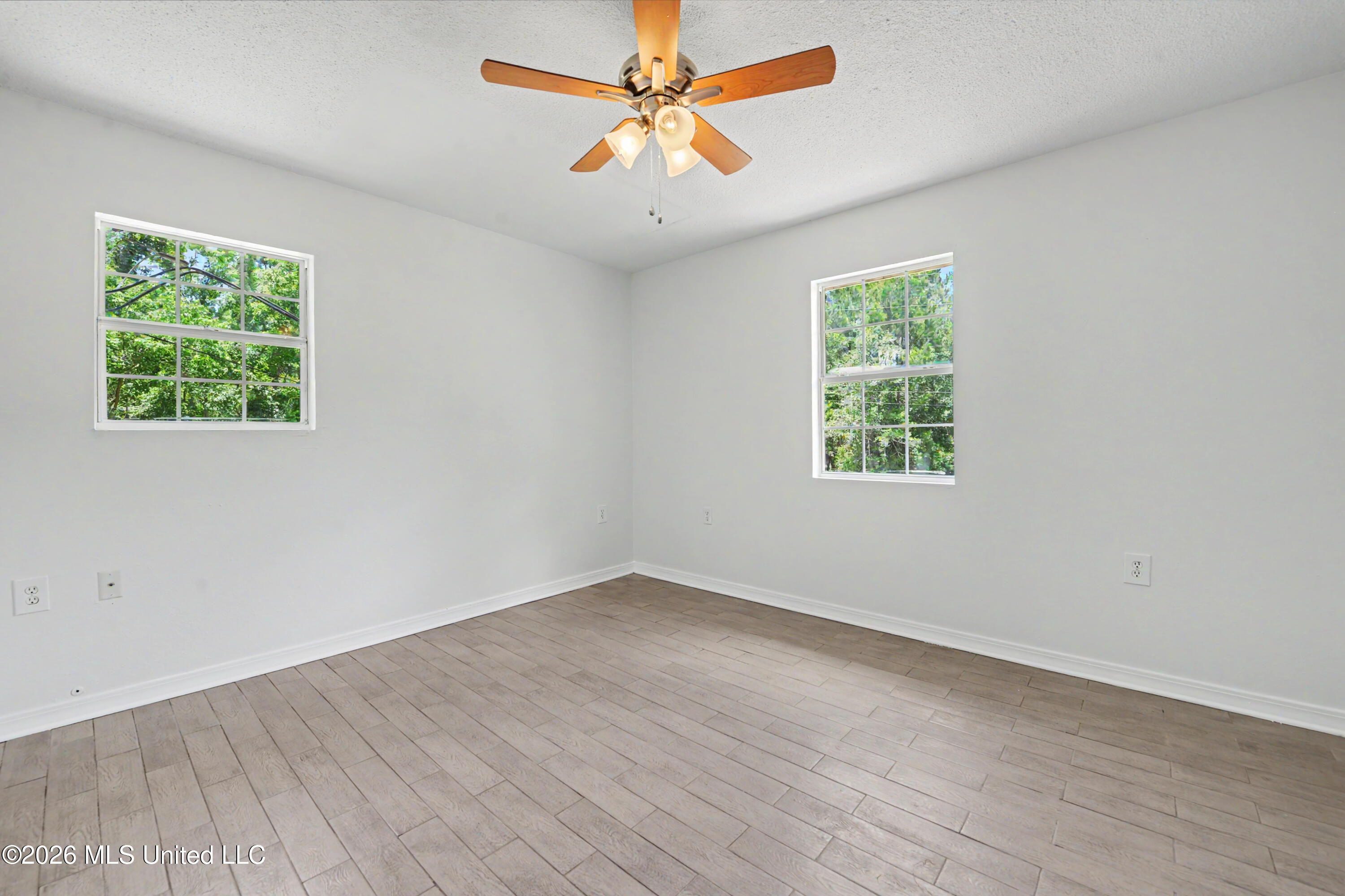 11052 Wilson Street Property Photo 2