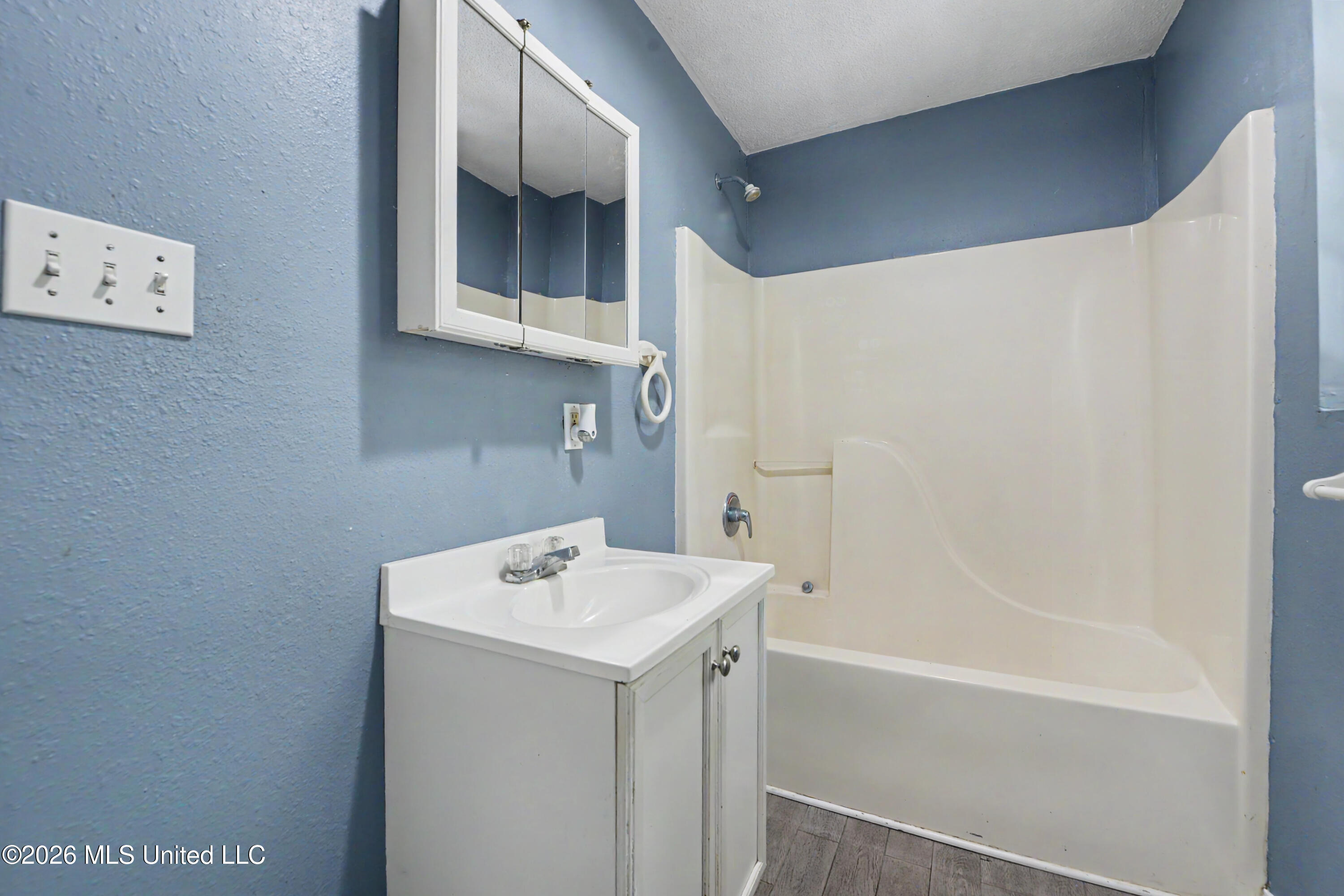 11052 Wilson Street Property Photo 7