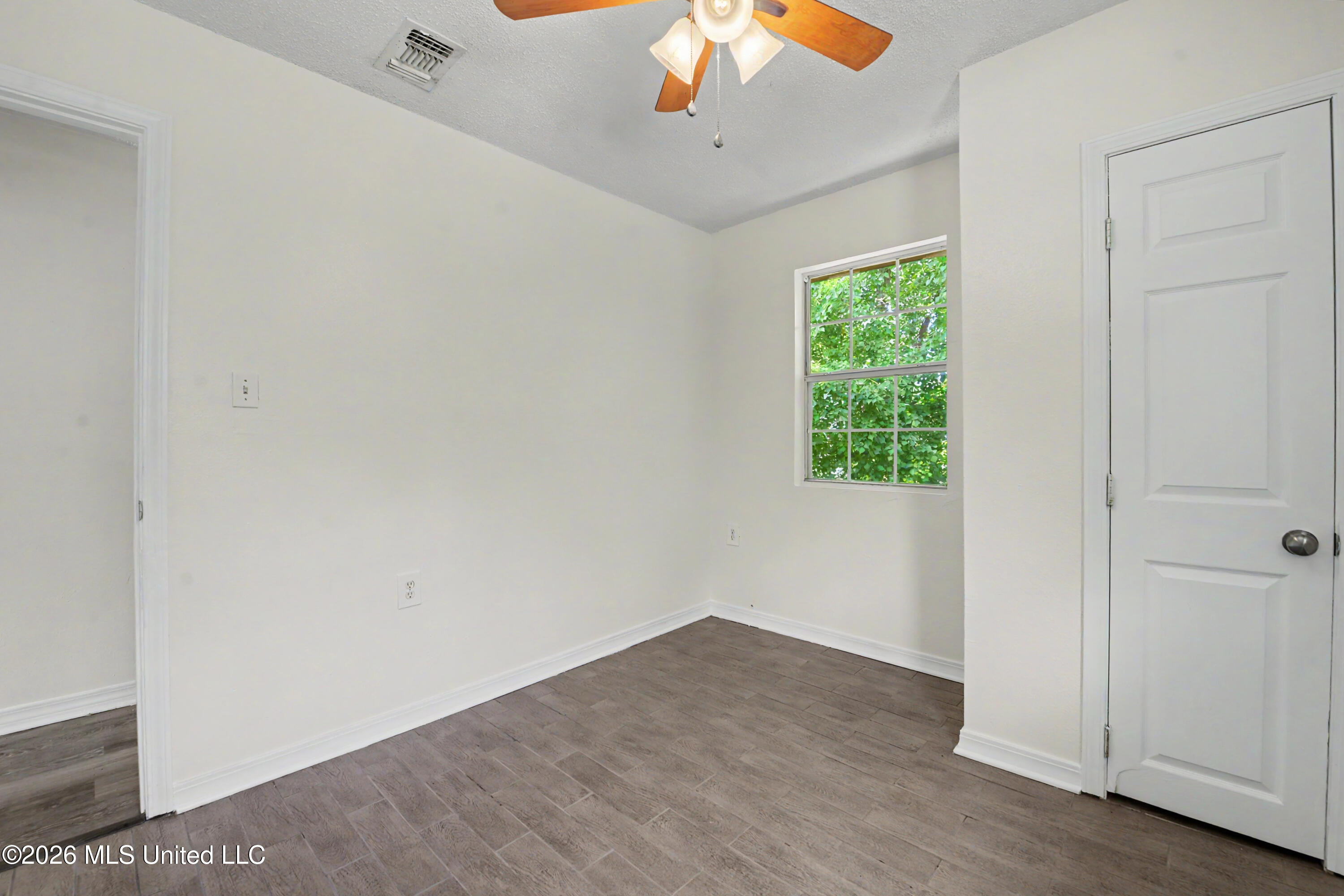 11052 Wilson Street Property Photo 13