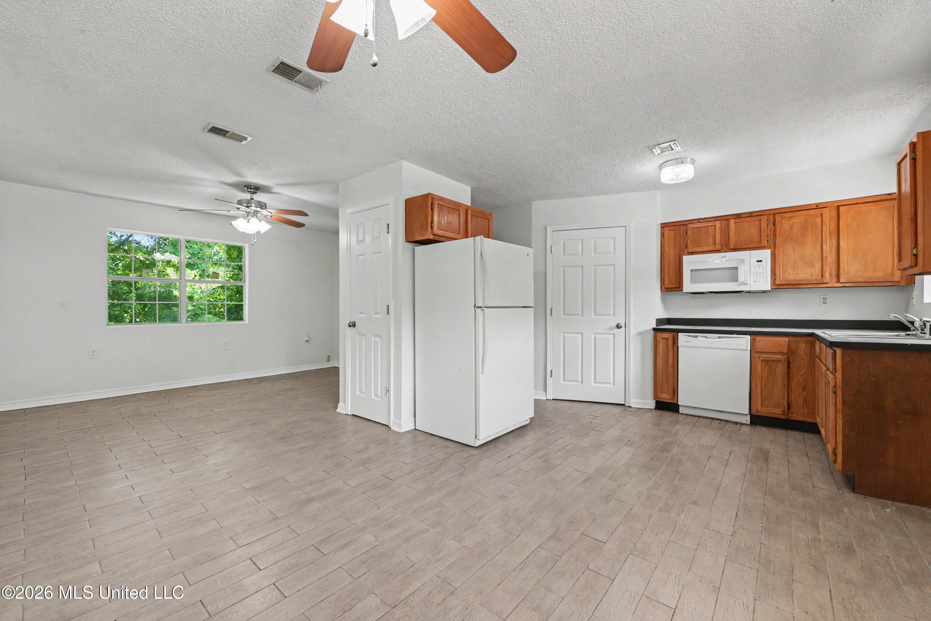 11052 Wilson Street Property Photo 16