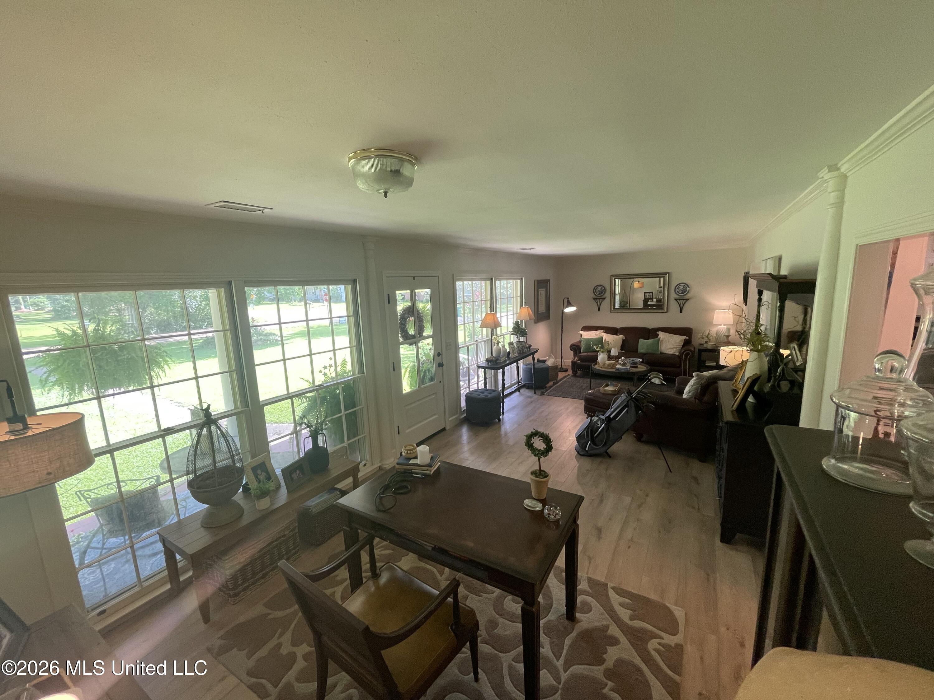 401 Pine Drive Property Photo 5