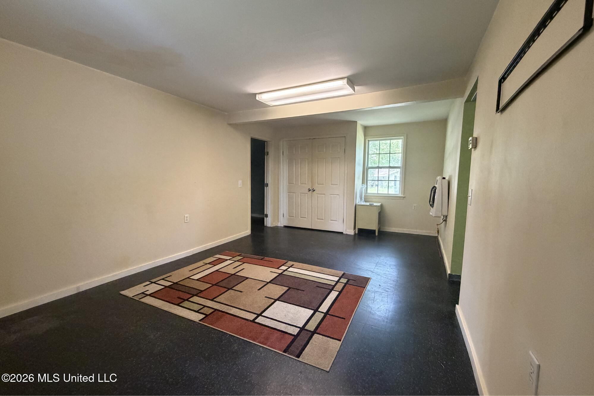 202 Pine Street Property Photo 3
