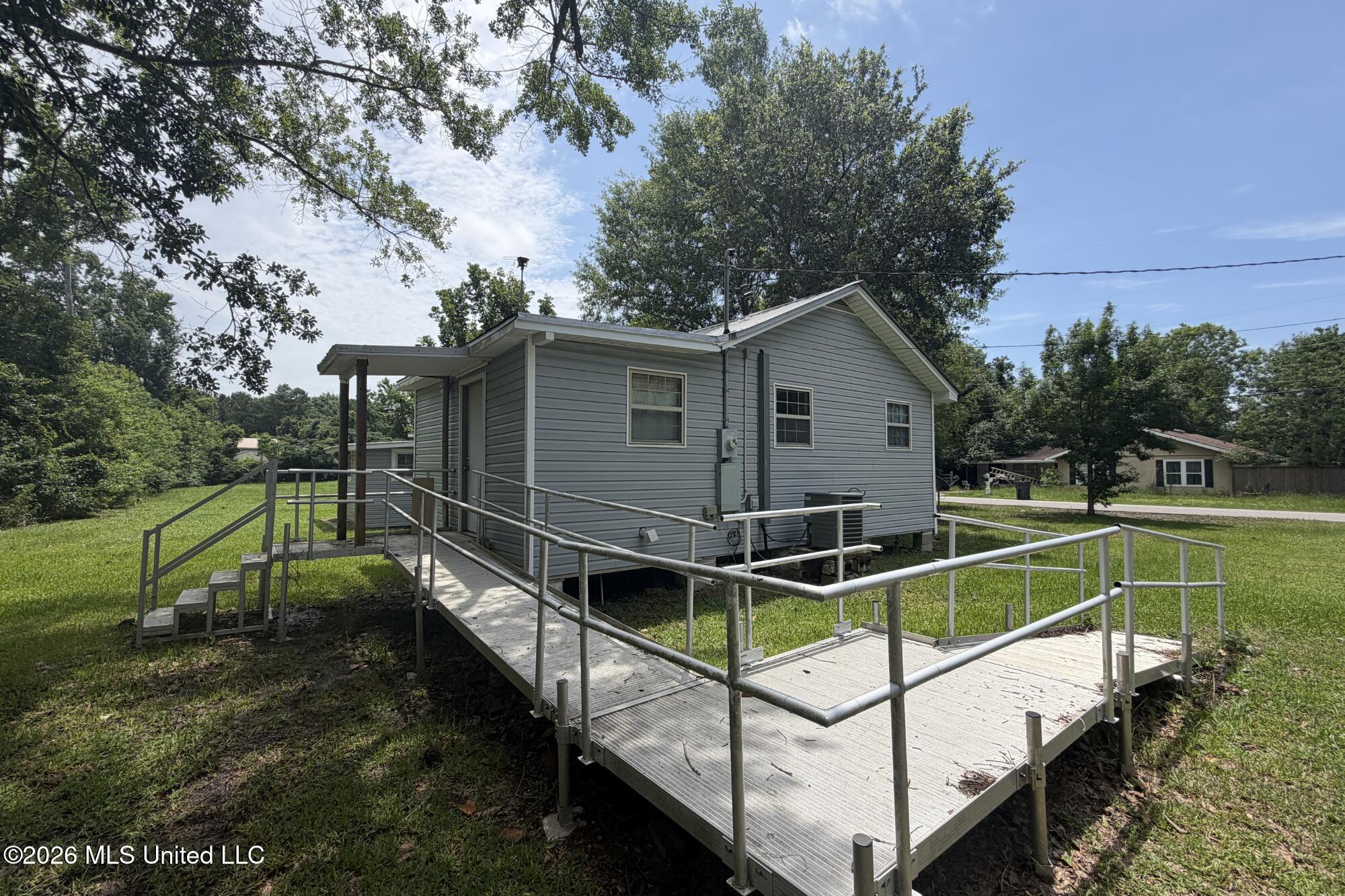 202 Pine Street Property Photo 11