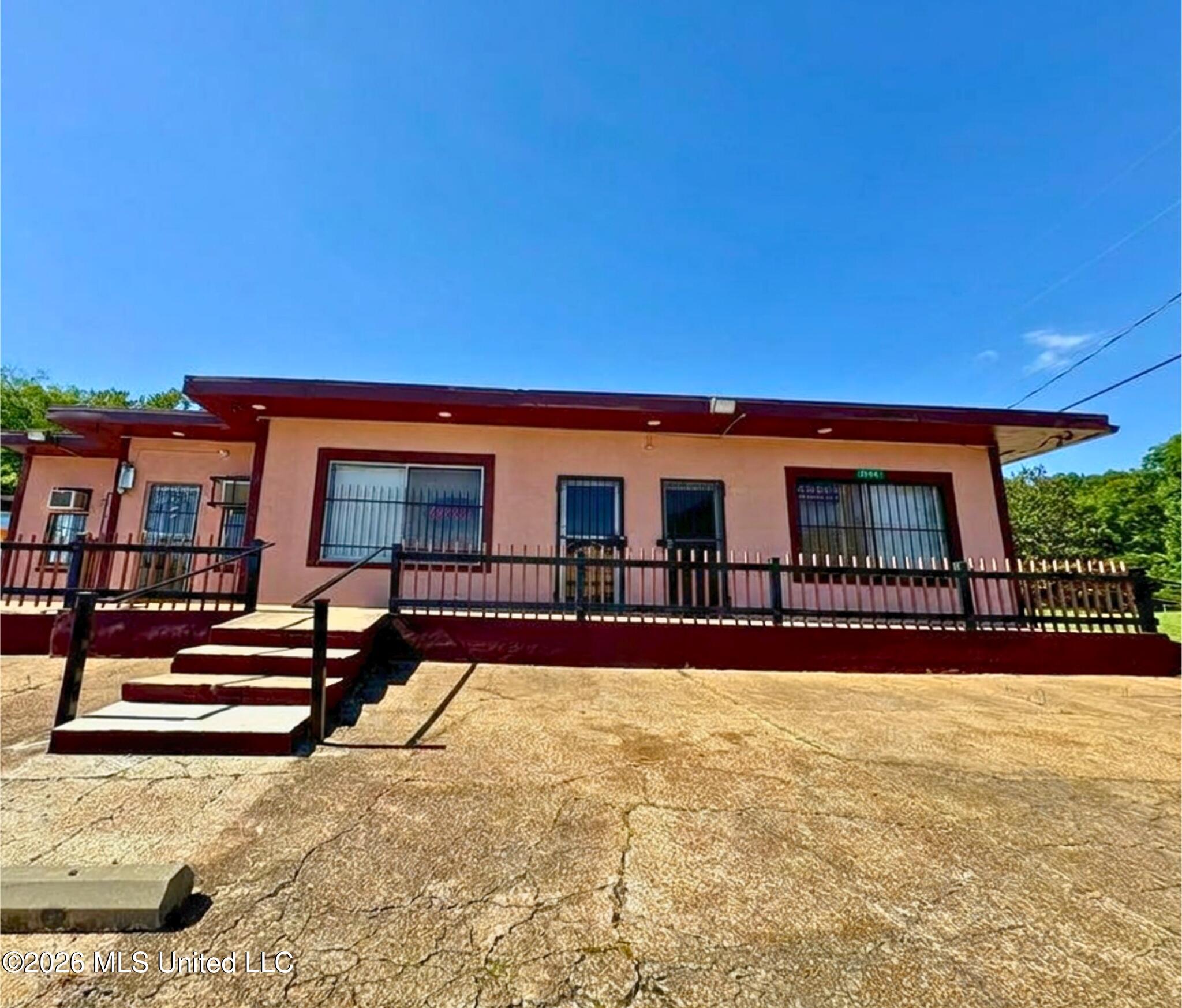 3340 Forest Avenue Property Photo 1