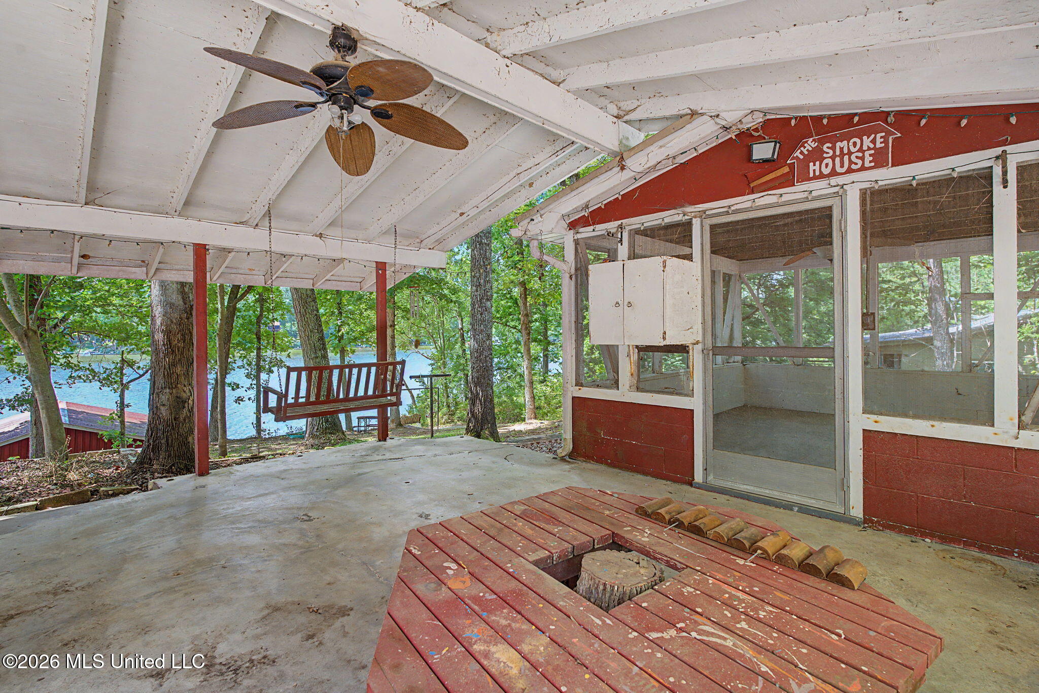 899 Snow Lake Drive Property Photo 12