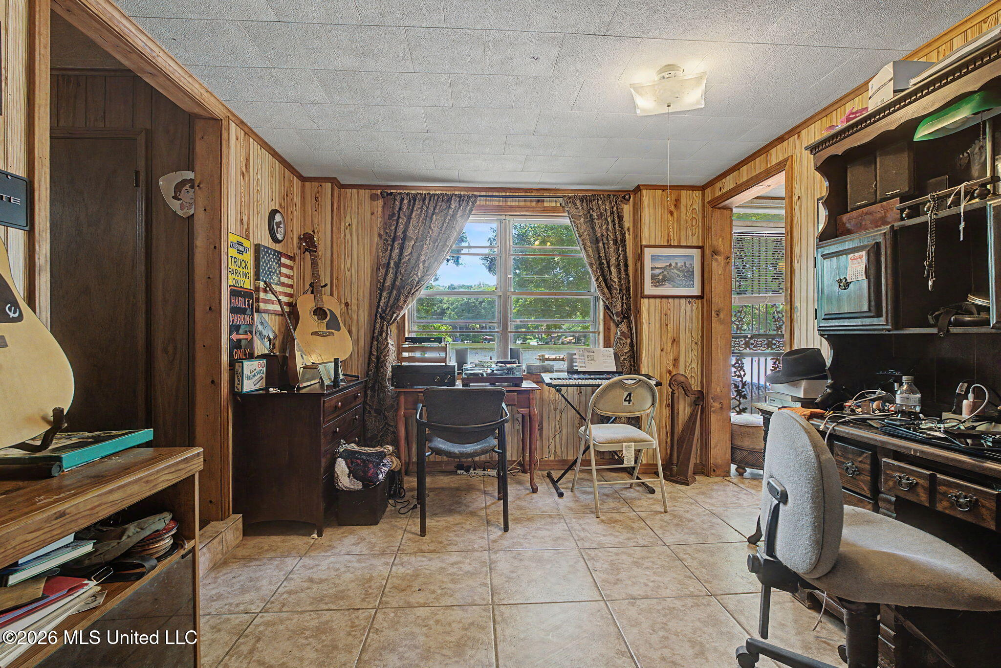 899 Snow Lake Drive Property Photo 39