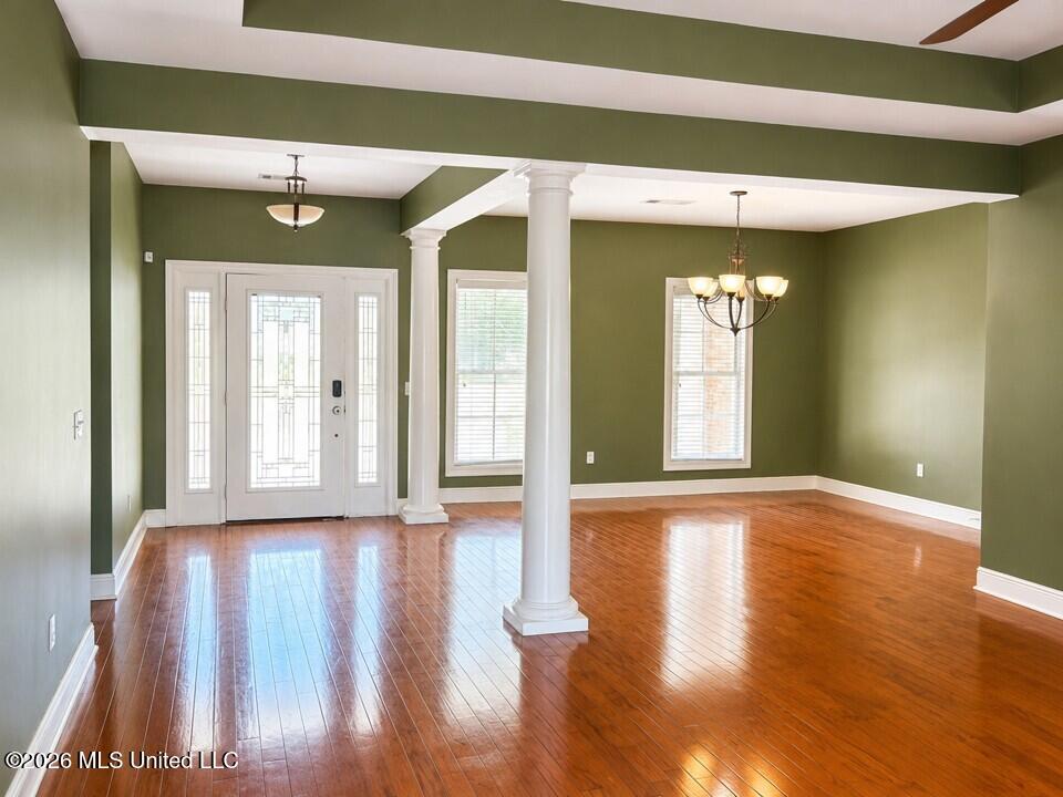 1869 Parkway Circle Property Photo 2