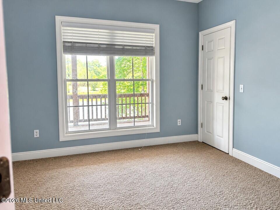 1869 Parkway Circle Property Photo 6