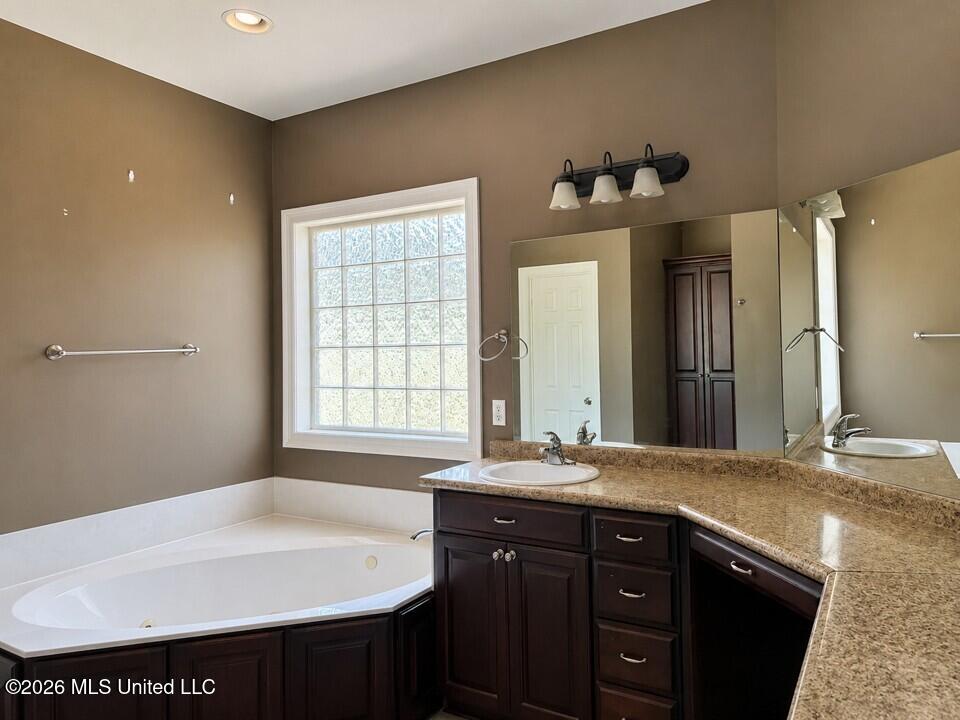 1869 Parkway Circle Property Photo 13