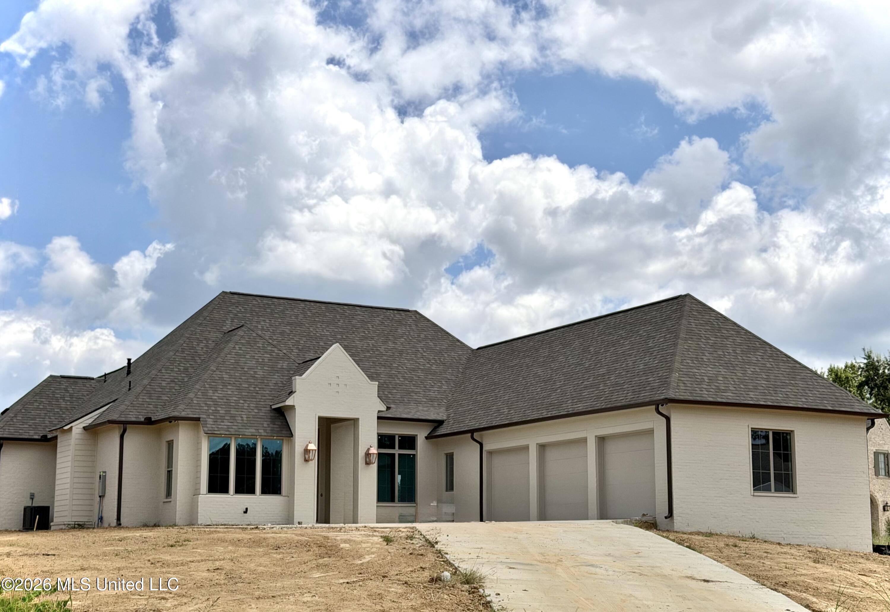 233 Parke Drive Property Photo 6