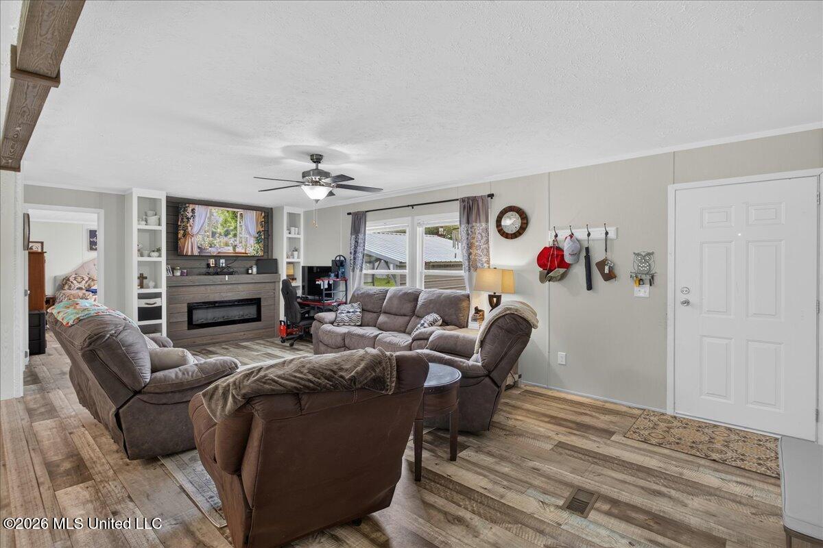 1241 Old River Road Property Photo 6