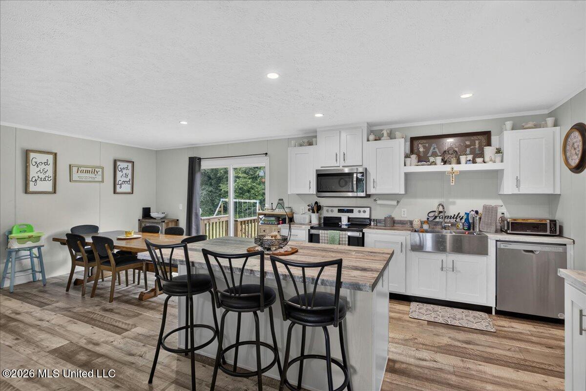 1241 Old River Road Property Photo 10