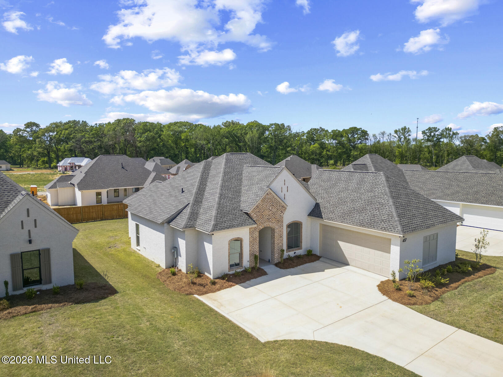 437 Aurora Circle Property Photo 1