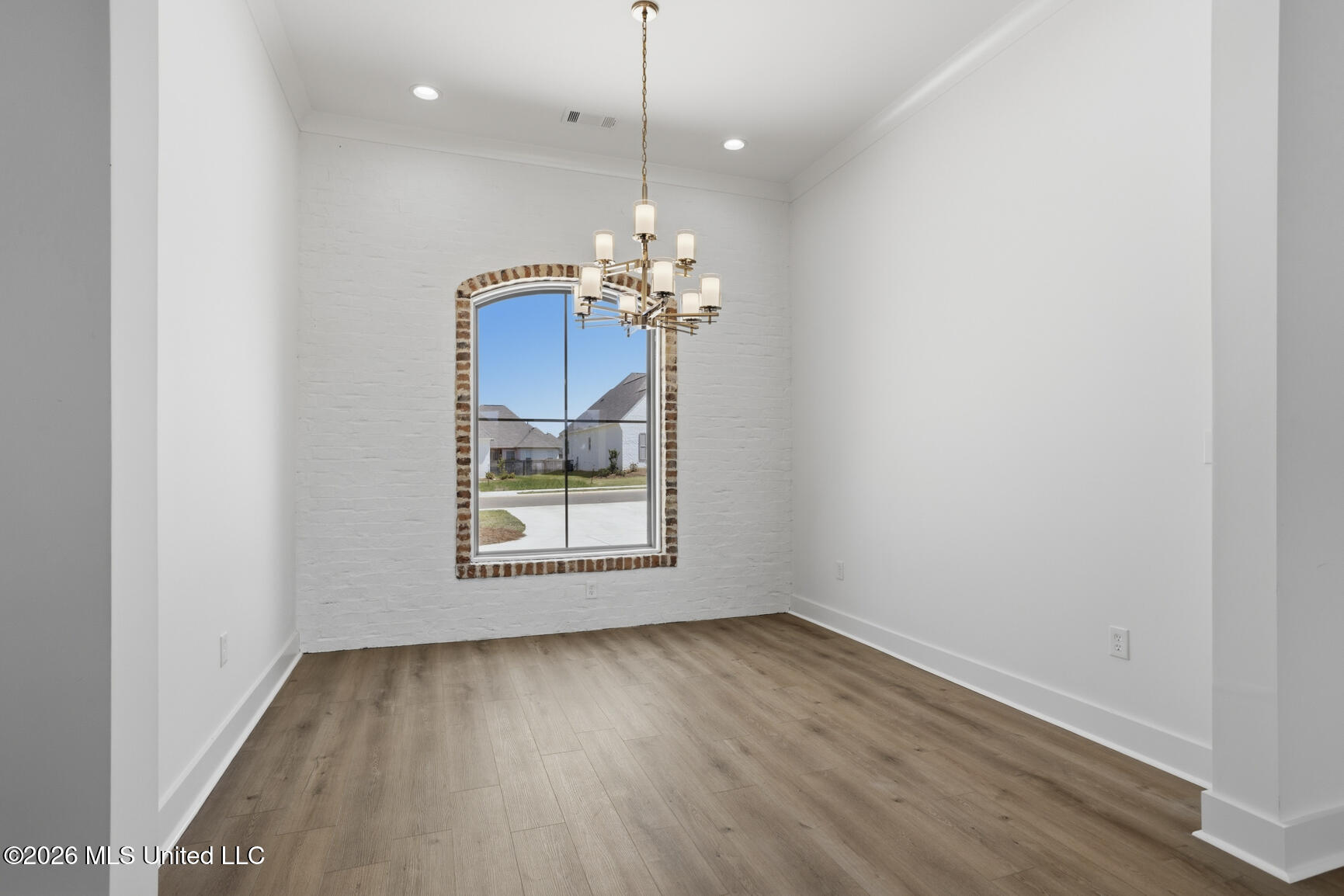 437 Aurora Circle Property Photo 12