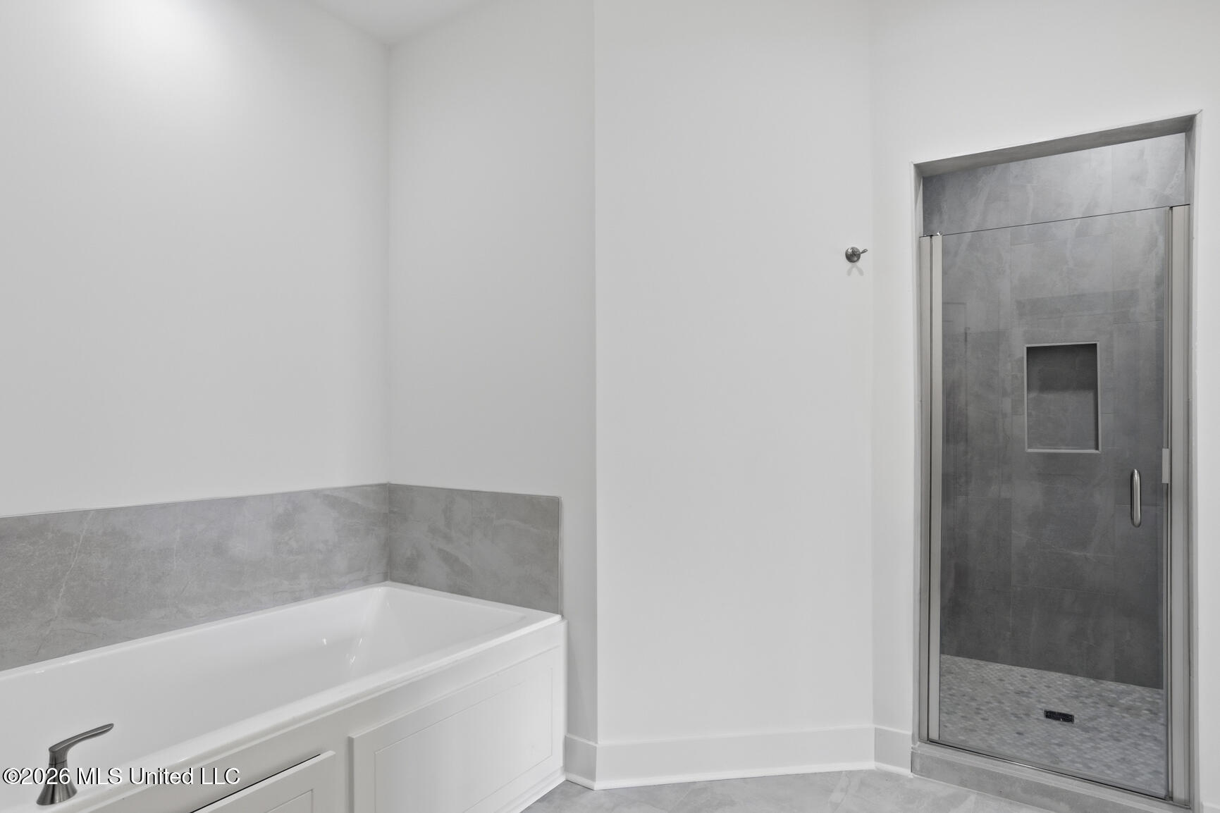 437 Aurora Circle Property Photo 28
