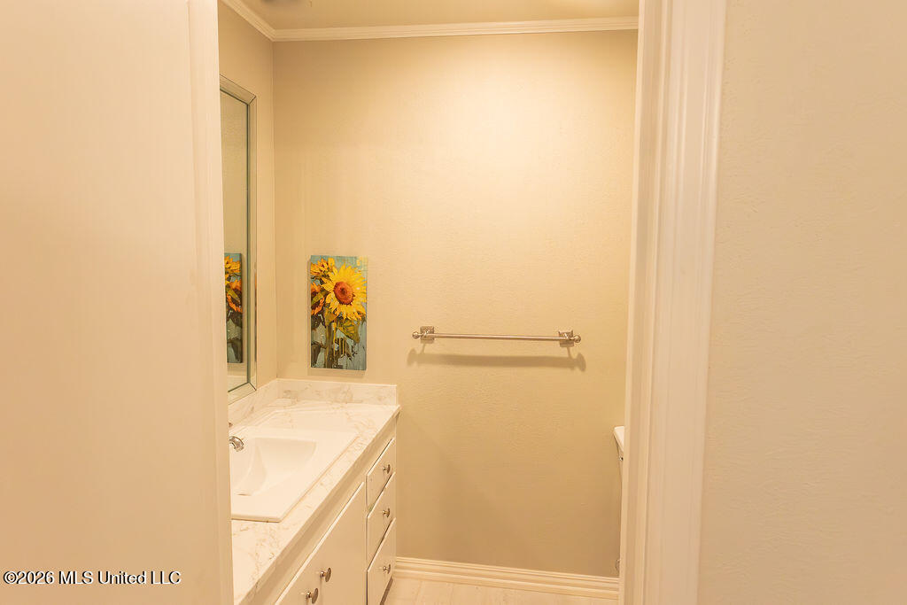812 Velma Street Property Photo 15