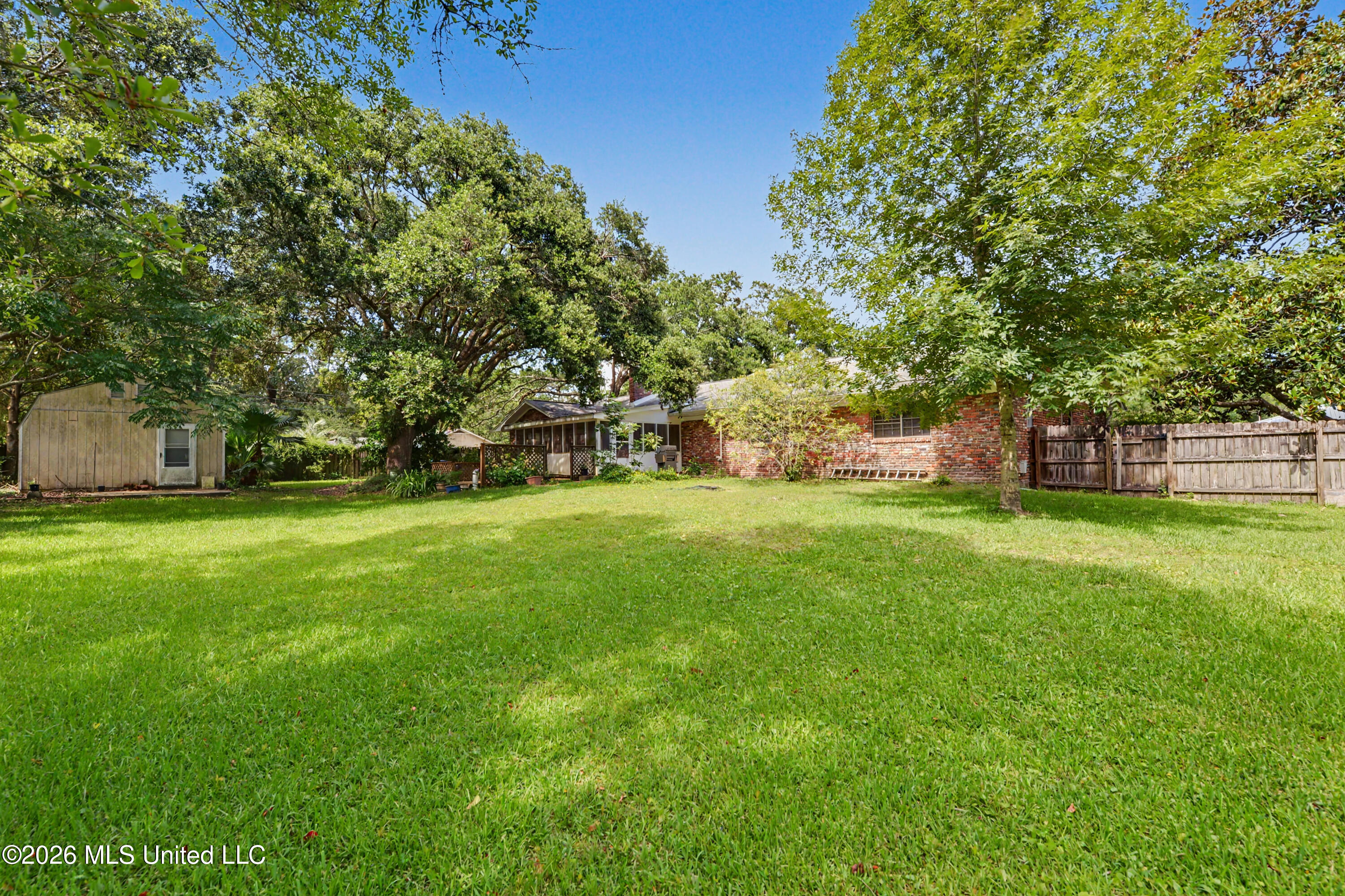 289 Holcomb Boulevard Property Photo 26
