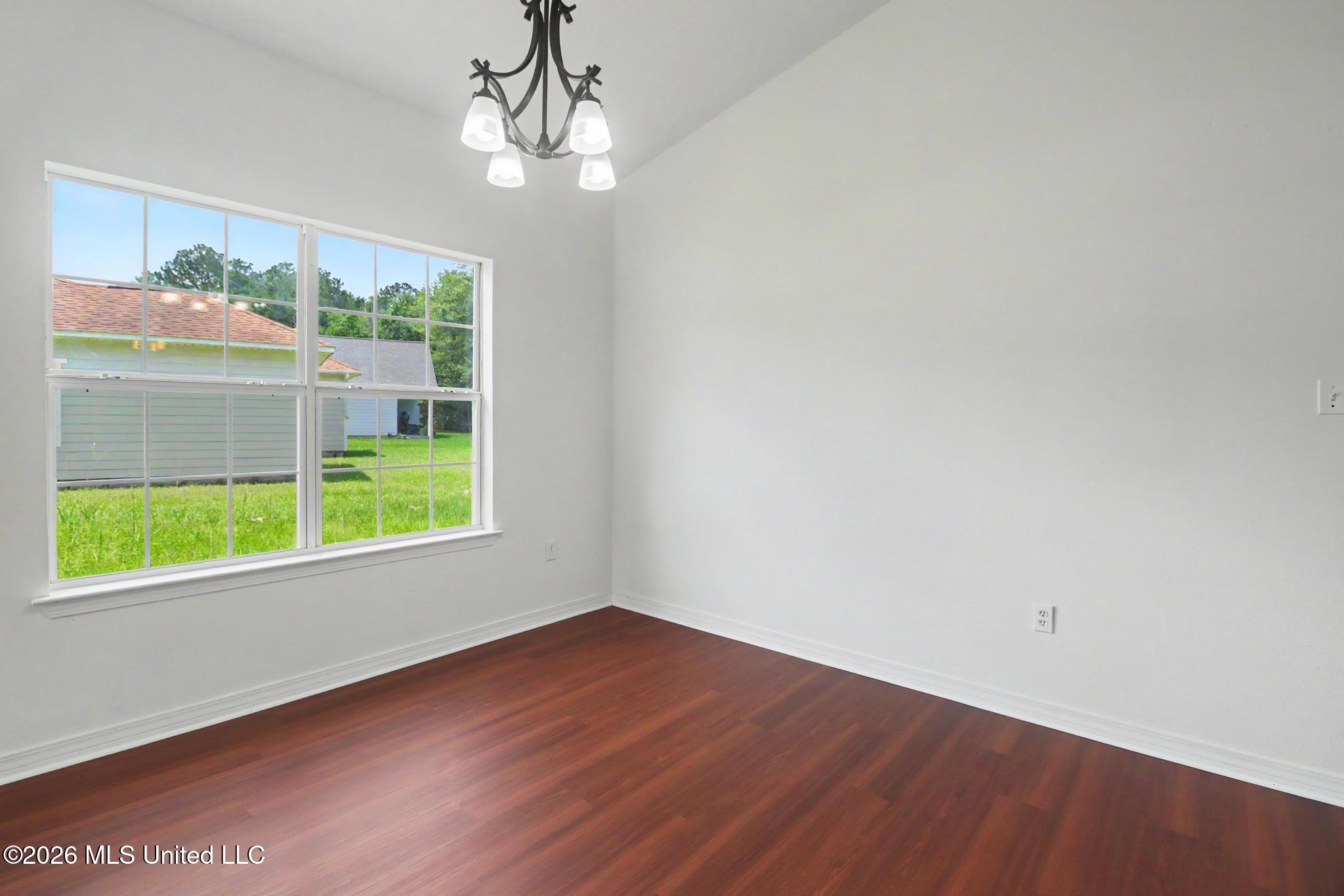 11609 Oaklane Drive Property Photo 4