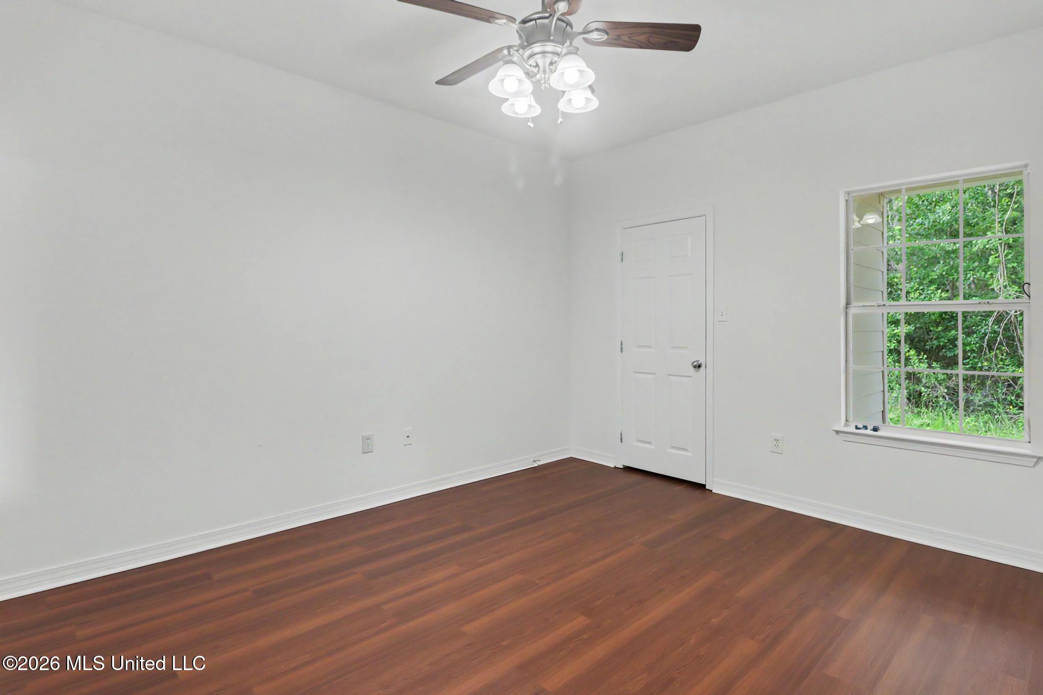 11609 Oaklane Drive Property Photo 16