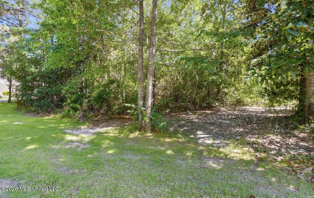 Woodland Circle Property Photo 16