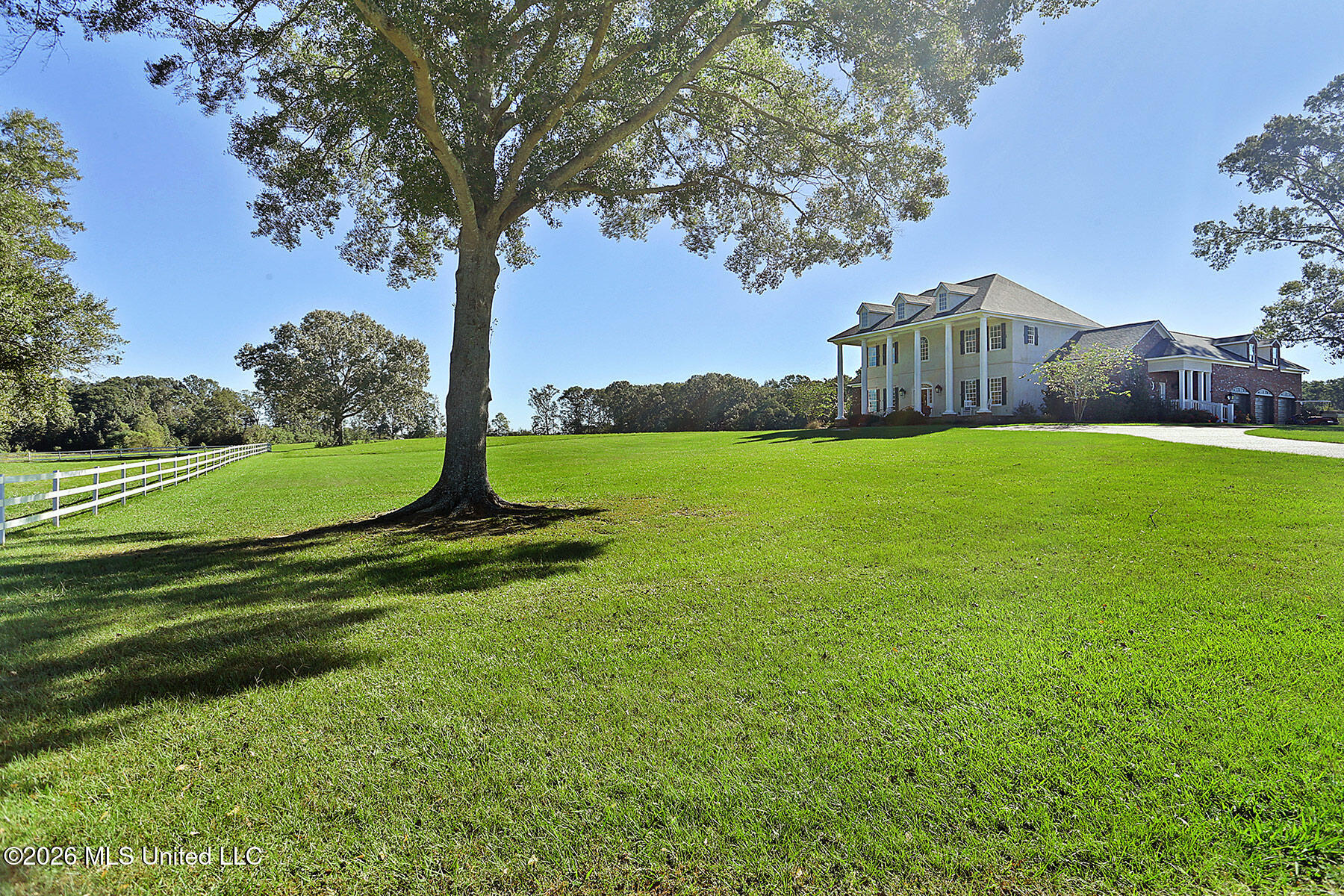 1735 Alana Drive Property Photo 1