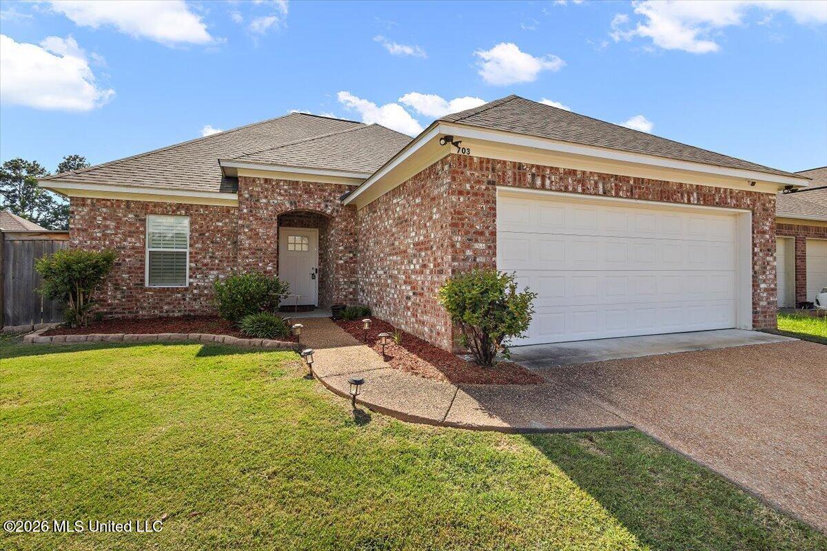 703 Hartwood Cove Property Photo 1