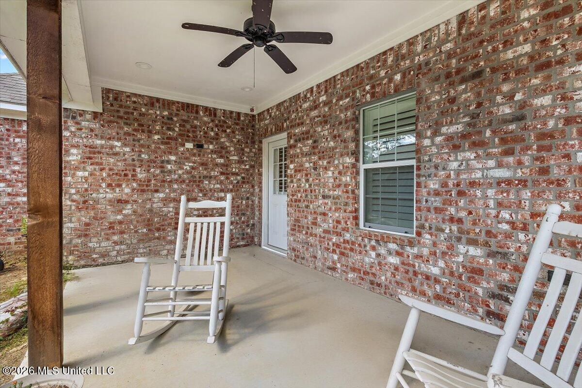 703 Hartwood Cove Property Photo 17