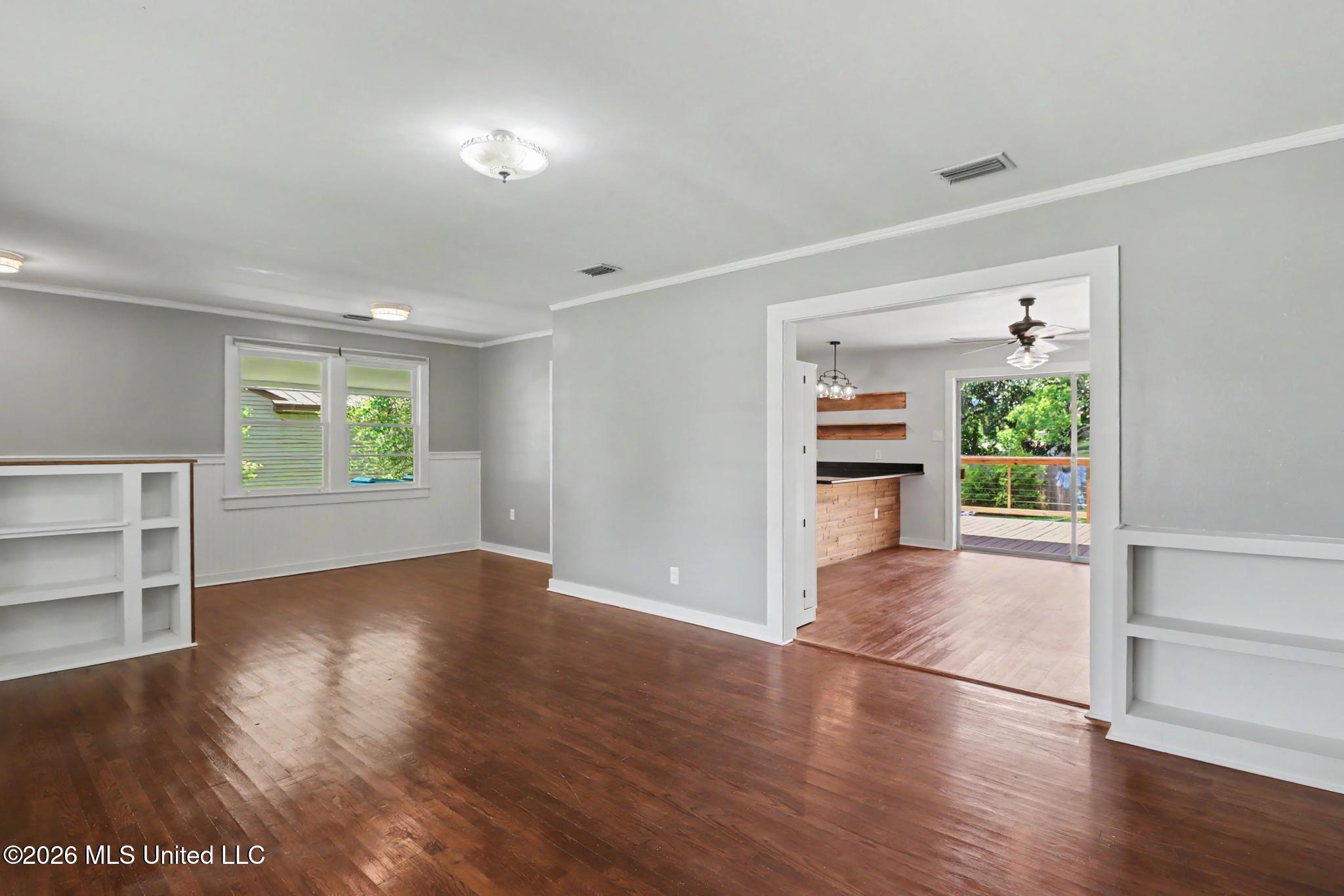 46 36th Street Property Photo 7