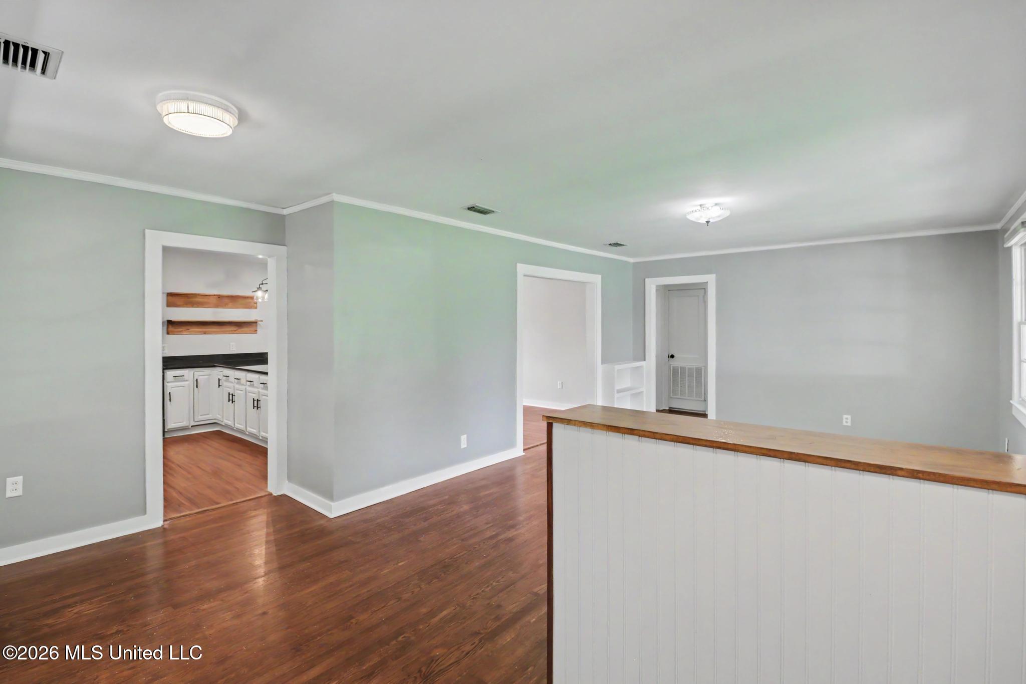 46 36th Street Property Photo 8