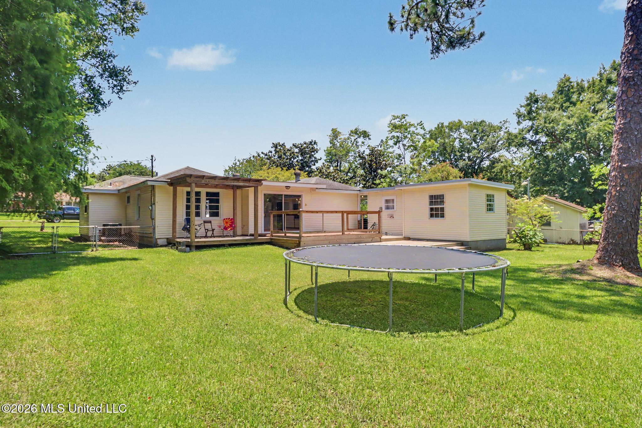 46 36th Street Property Photo 26