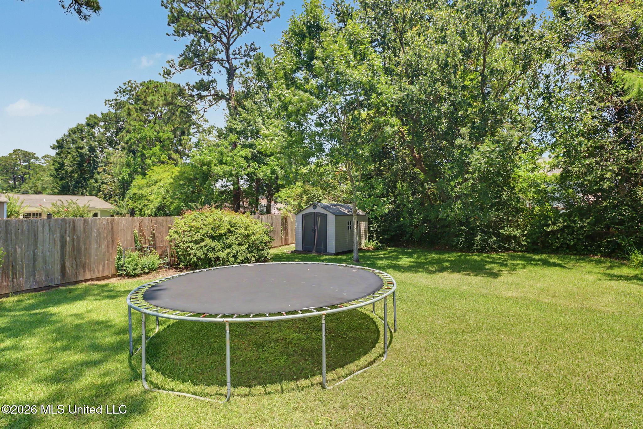 46 36th Street Property Photo 34
