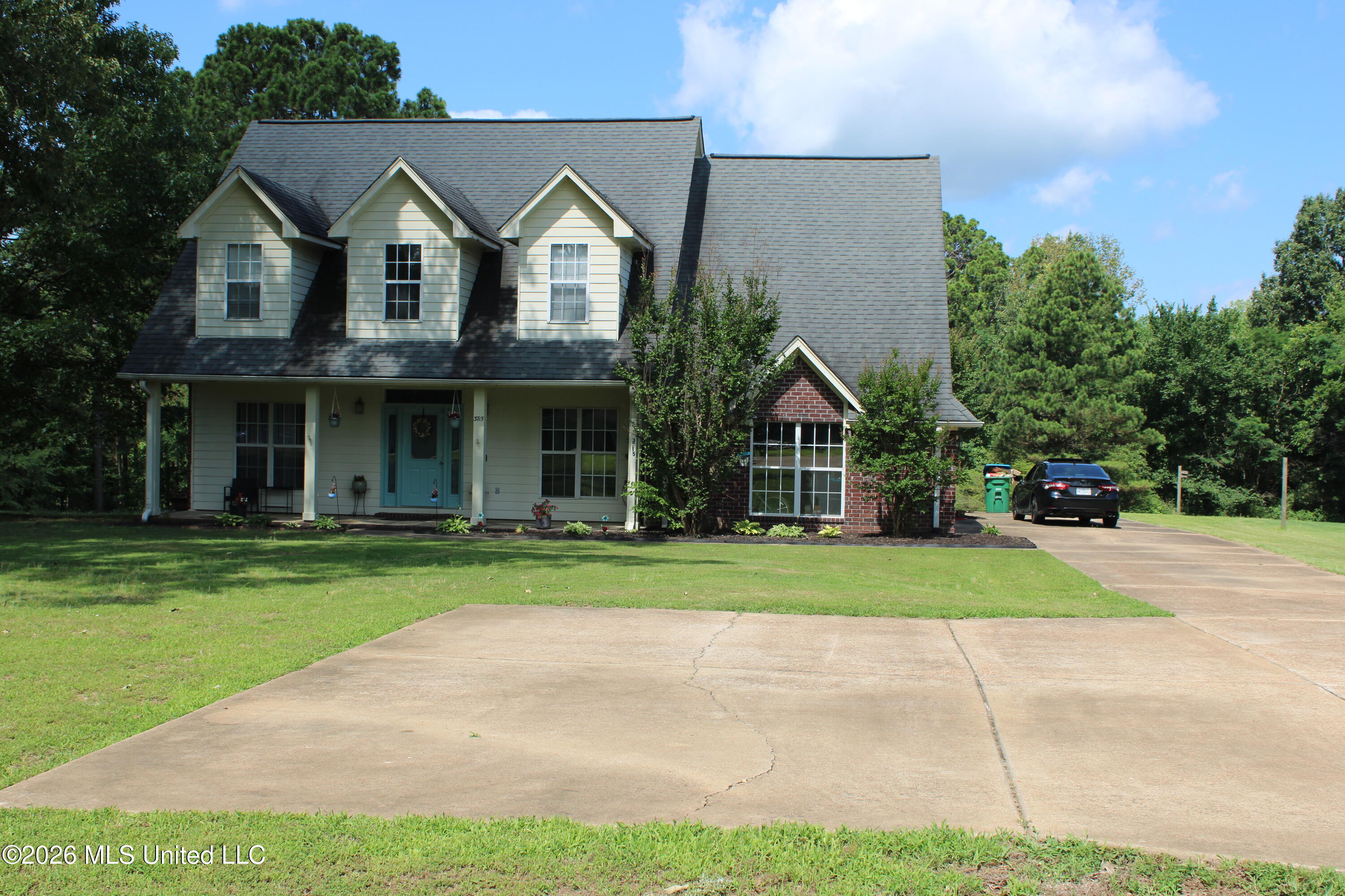 3715 Cypress Plantation Drive Property Photo 2