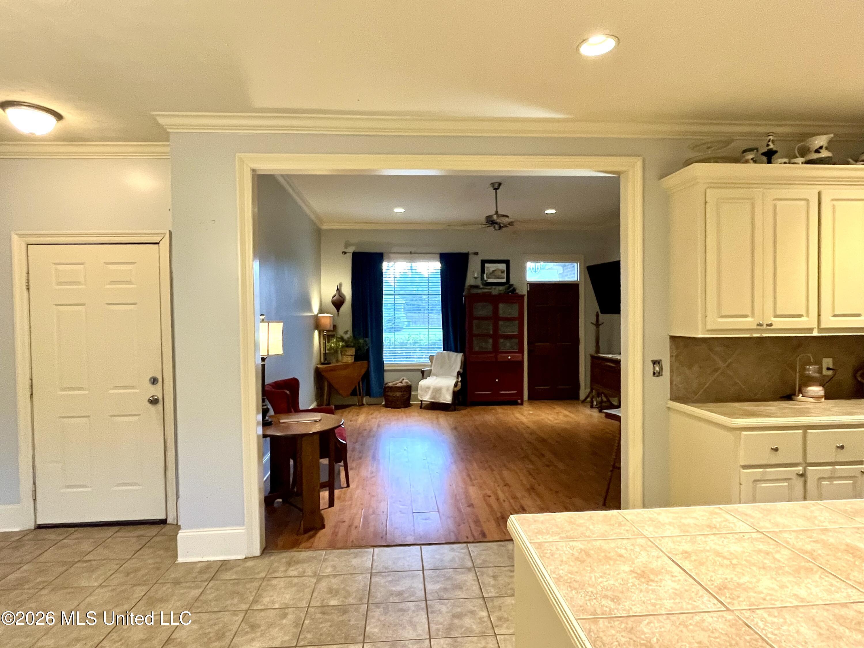 211 Tucker Drive Property Photo 4