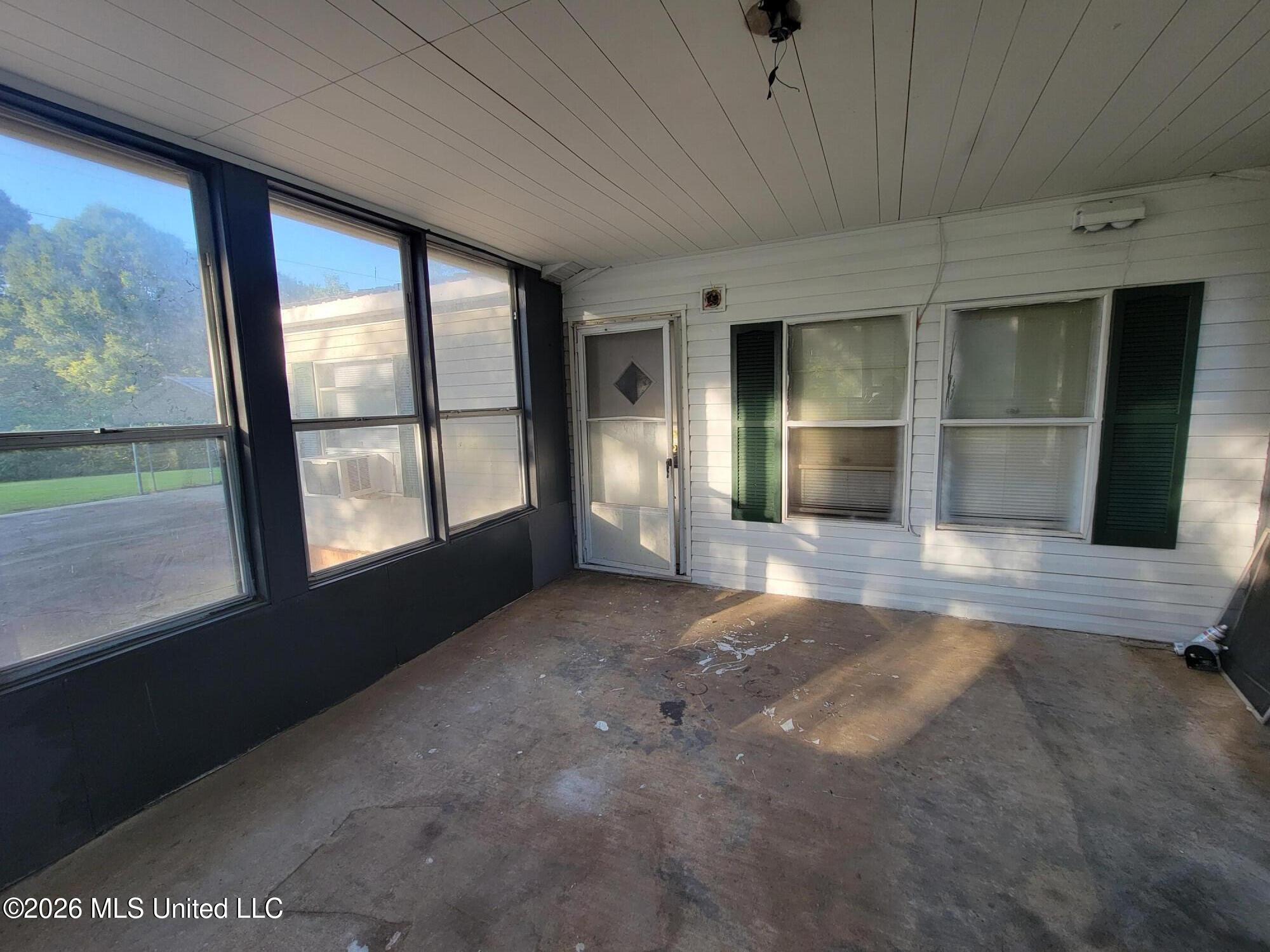 2427 Lawrence Hazel Road Property Photo 6