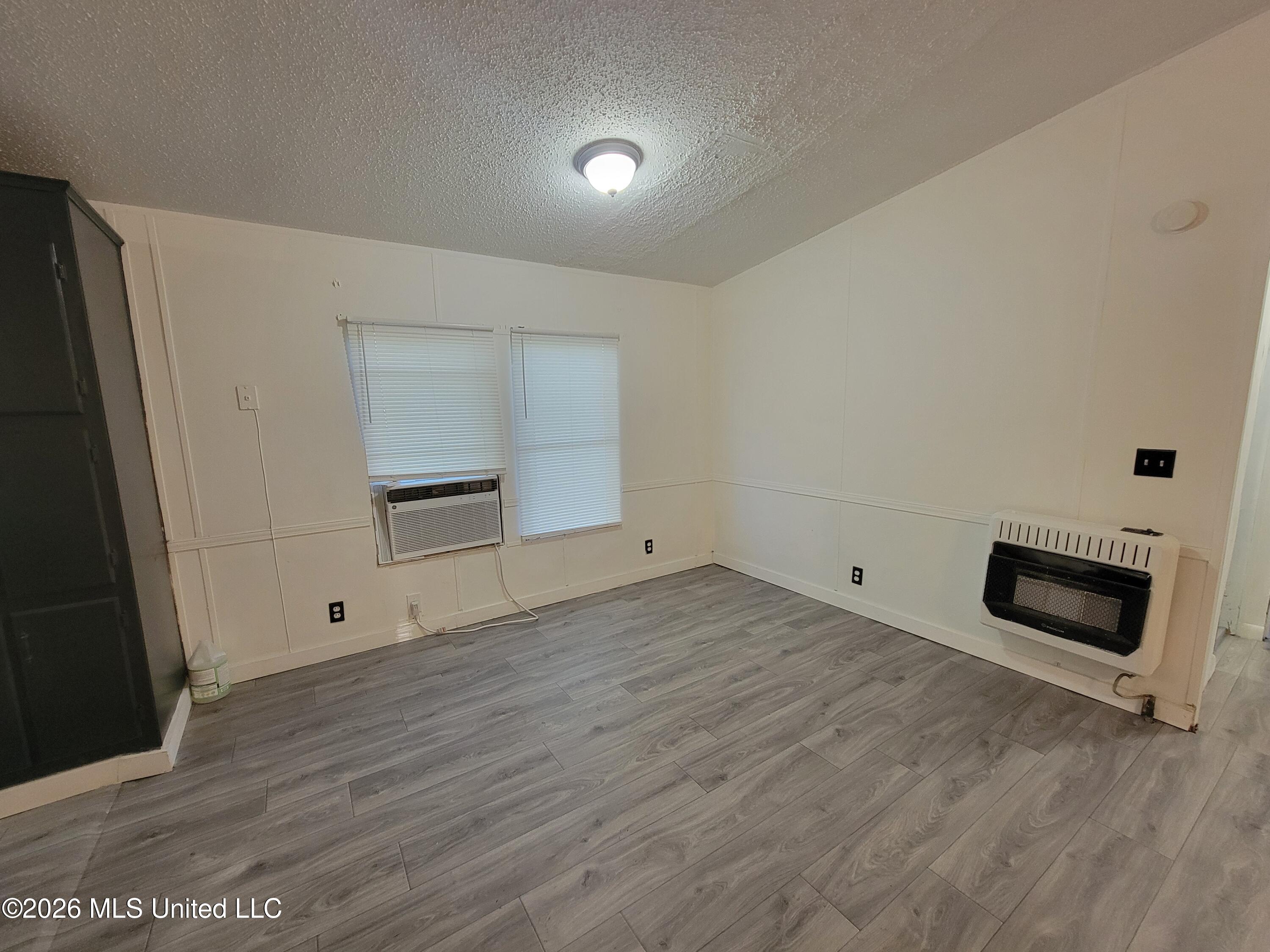 2427 Lawrence Hazel Road Property Photo 11