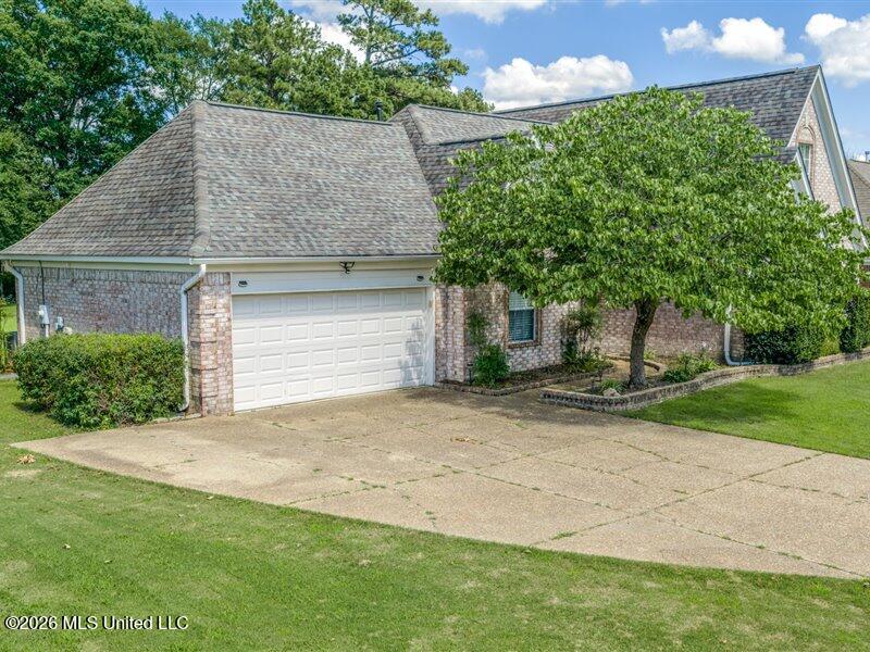 5722 Marlin Place Property Photo 3
