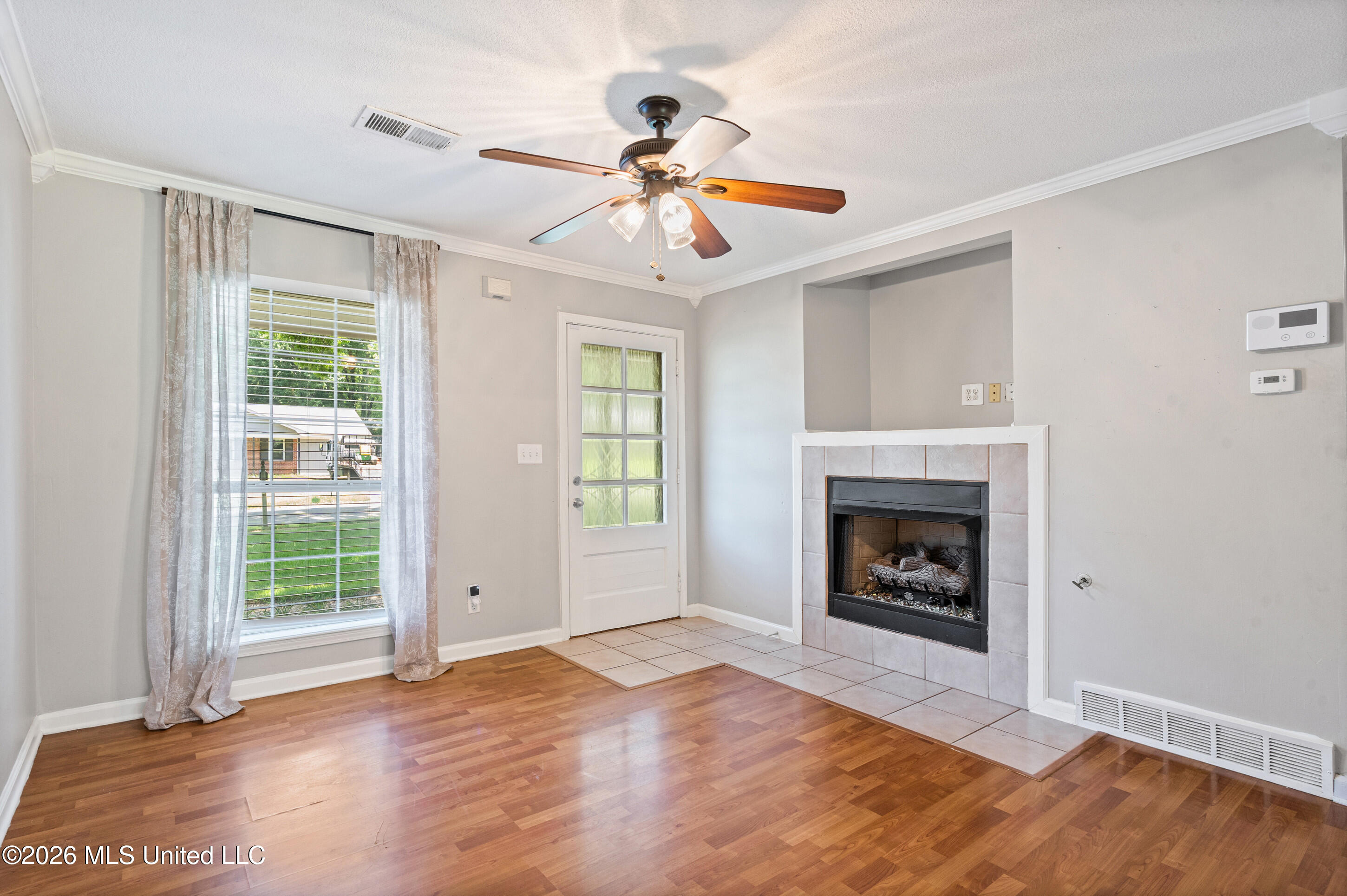 5109 Gray Drive Property Photo 4