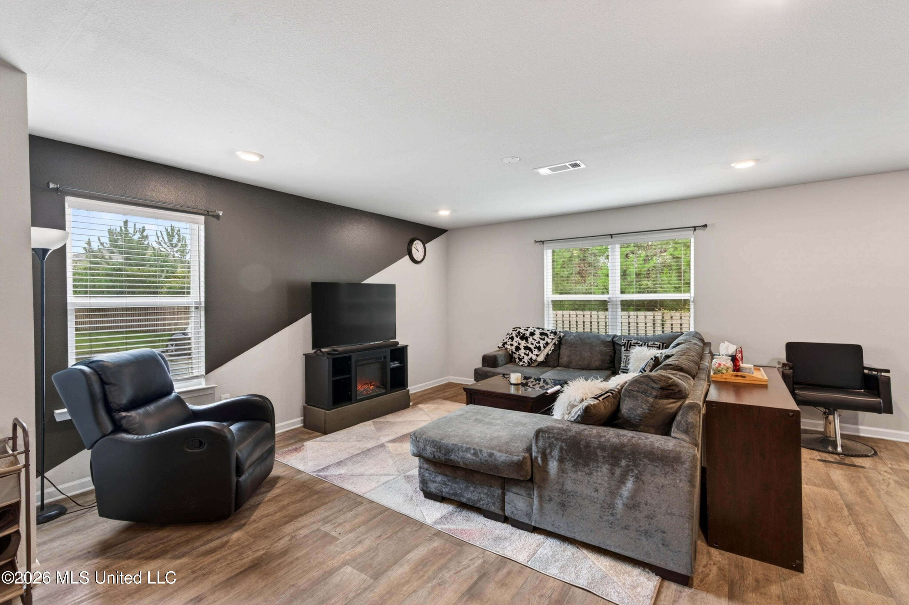 2016 Napoleon Street Property Photo 2