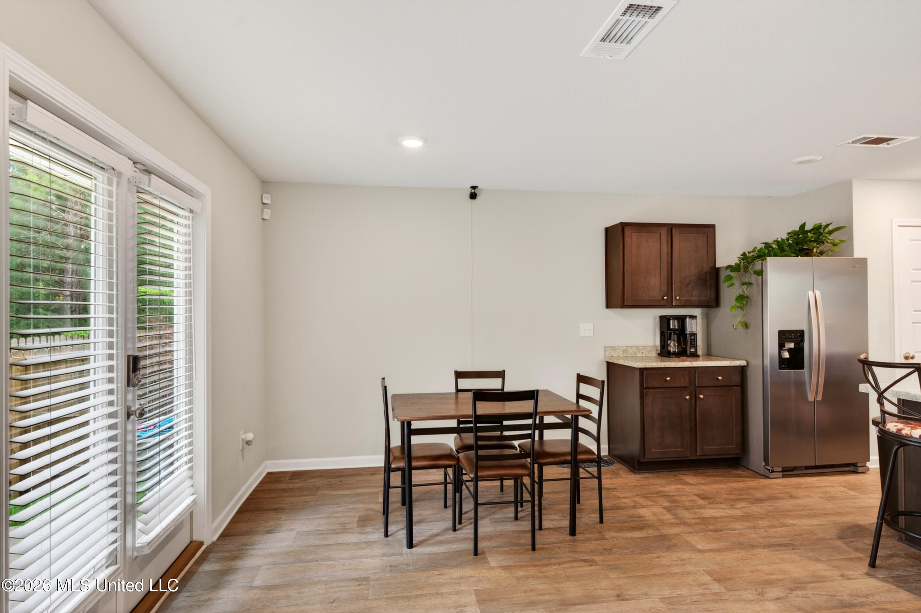 2016 Napoleon Street Property Photo 9
