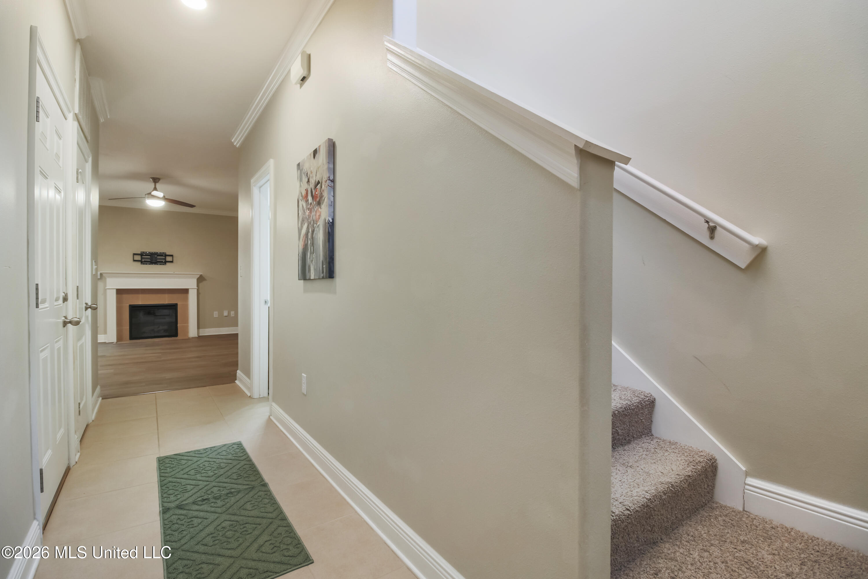 3458 Riverbend Cove Property Photo 4