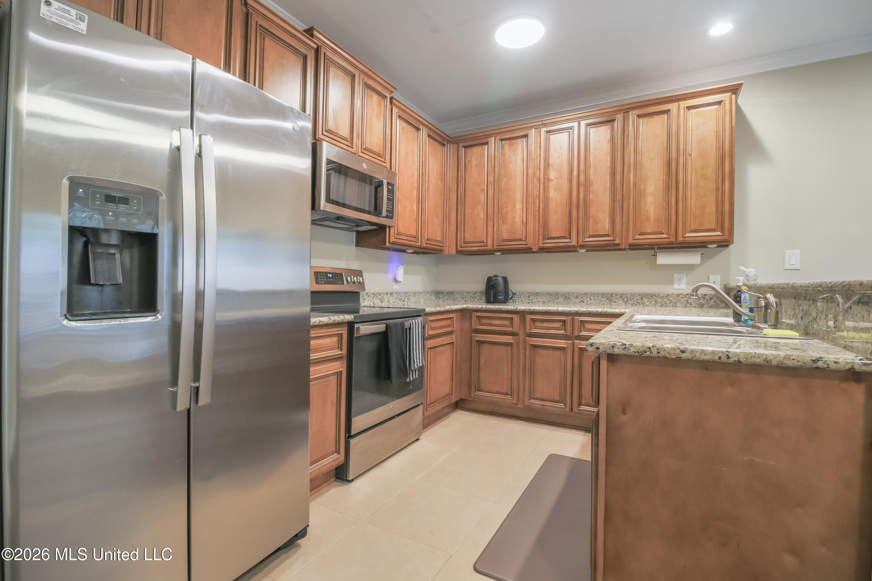 3458 Riverbend Cove Property Photo 11