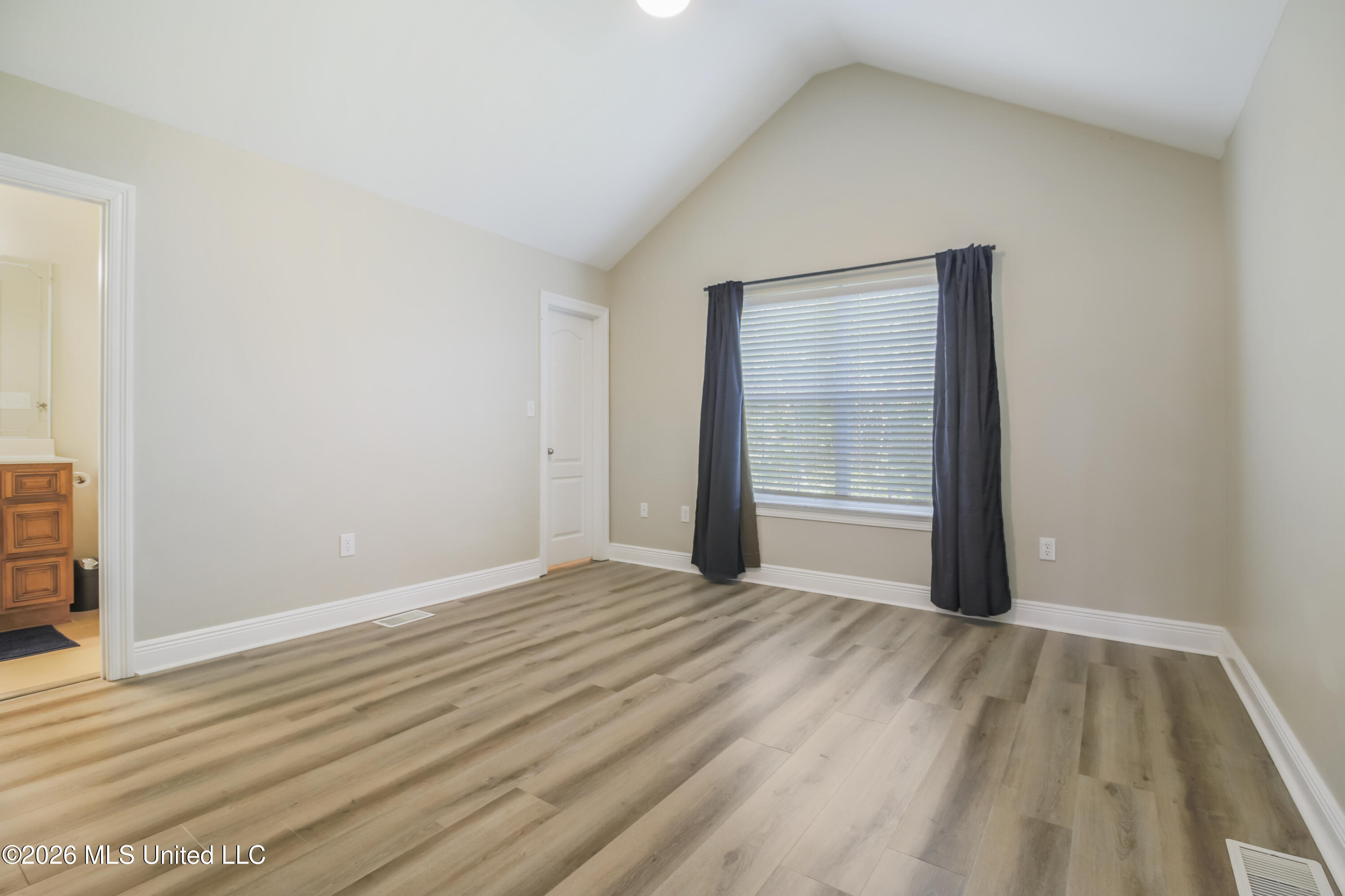 3458 Riverbend Cove Property Photo 15