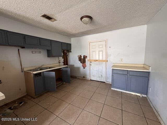 2804 34th Avenue Property Photo 4