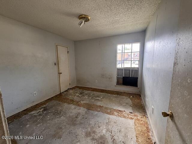 2804 34th Avenue Property Photo 10