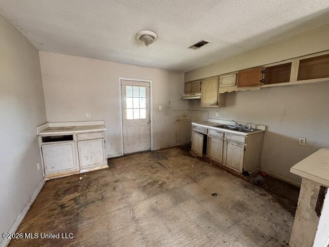 2804 34th Avenue Property Photo 19