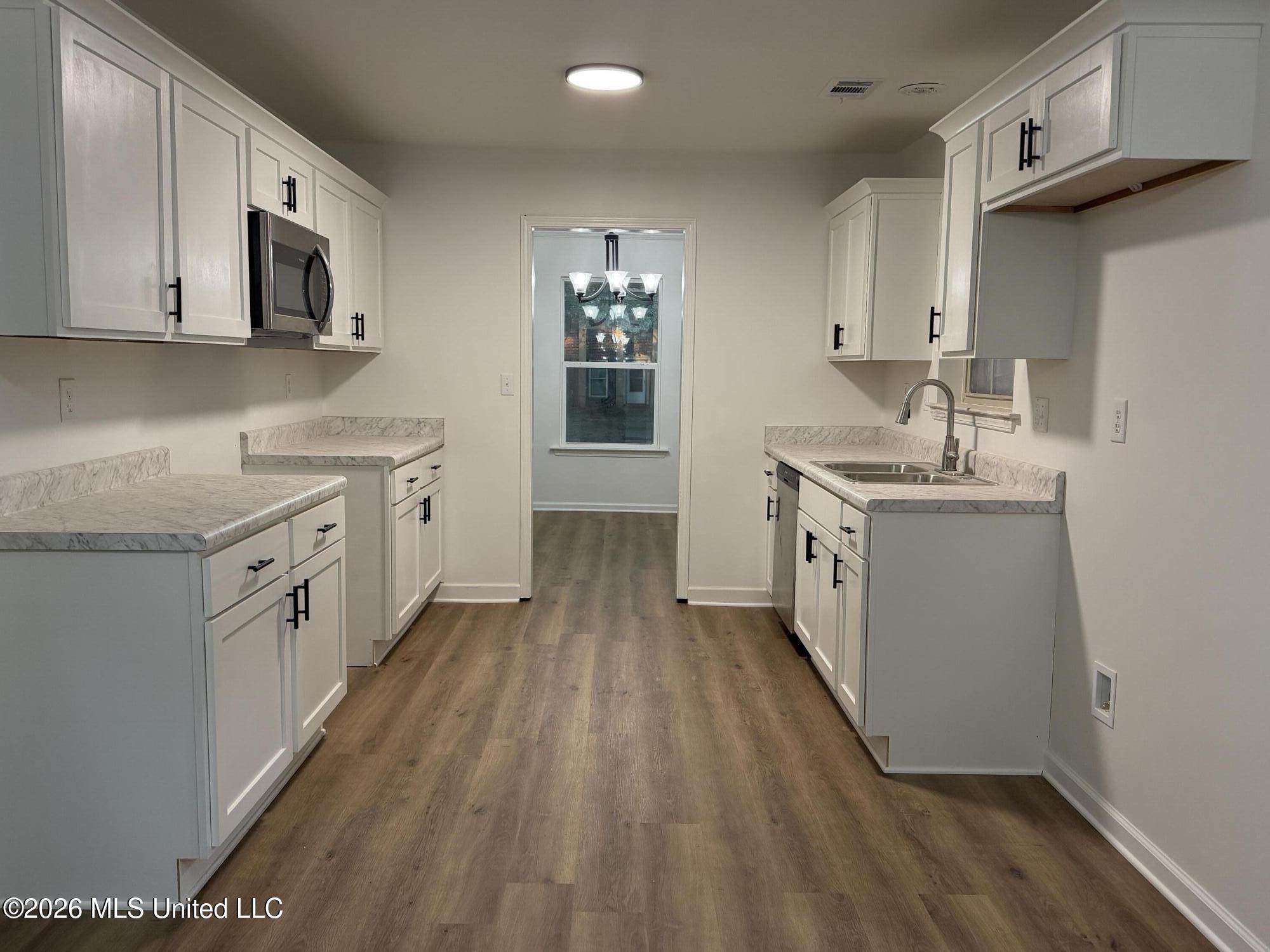 8667 Chesterfield Drive Property Photo 16