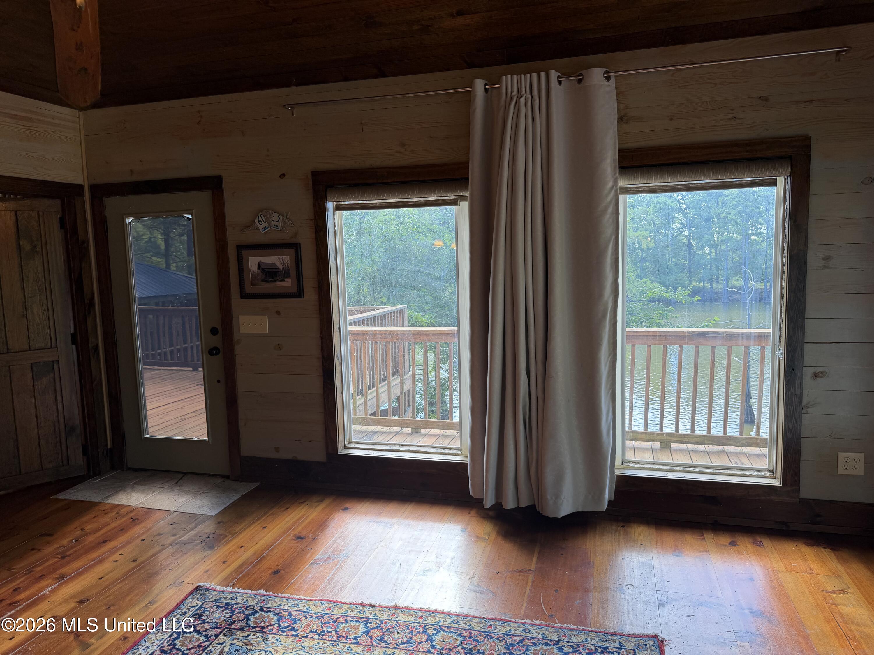 1723 Shoemake Road Property Photo 12