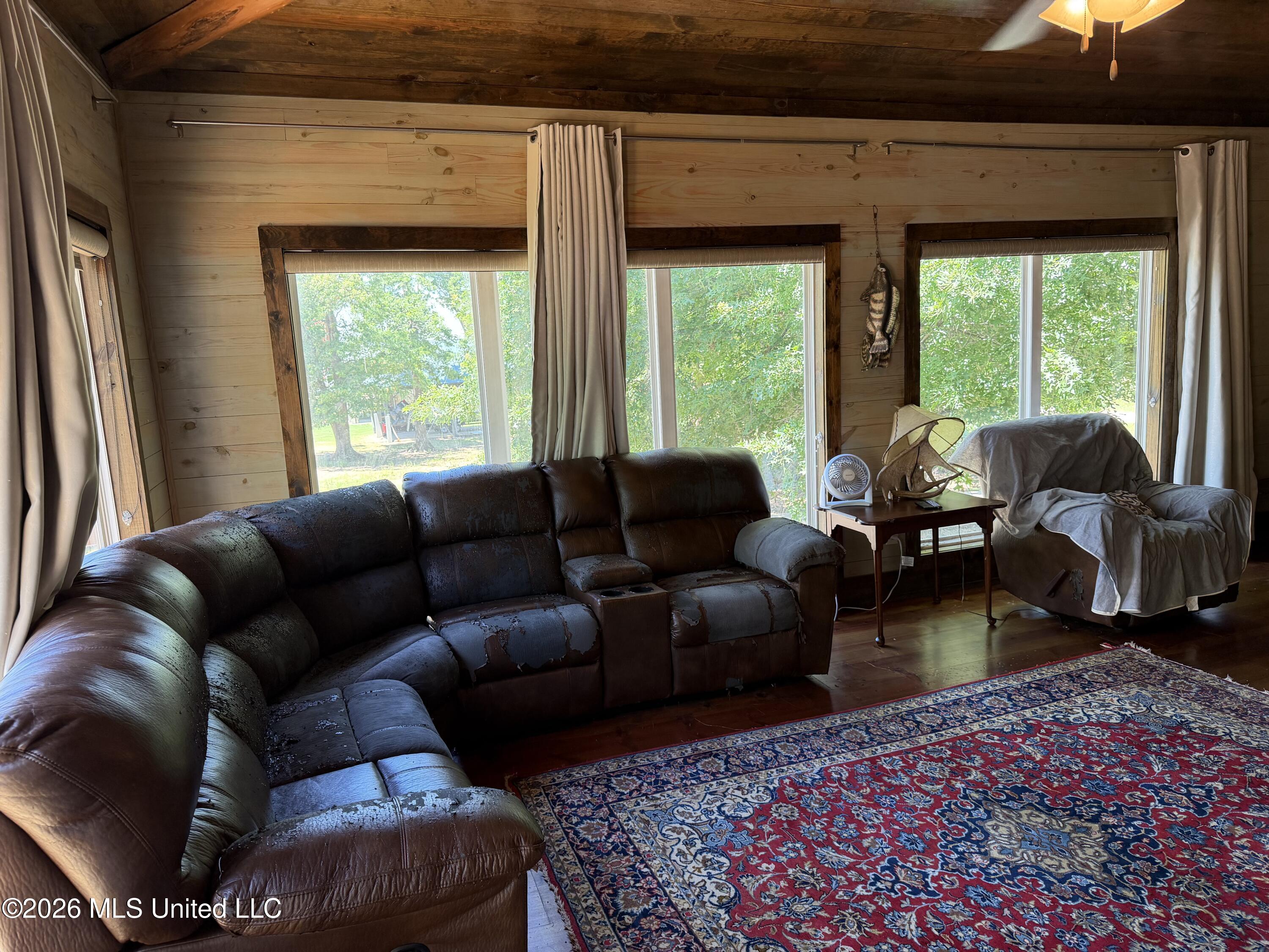 1723 Shoemake Road Property Photo 13