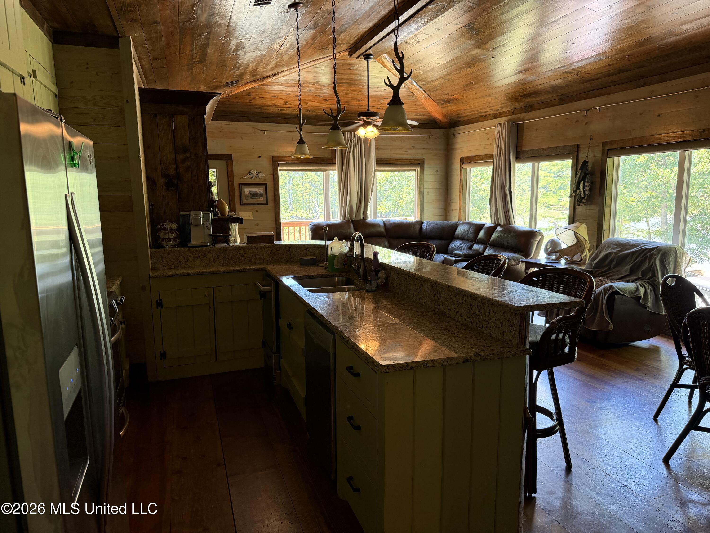 1723 Shoemake Road Property Photo 14