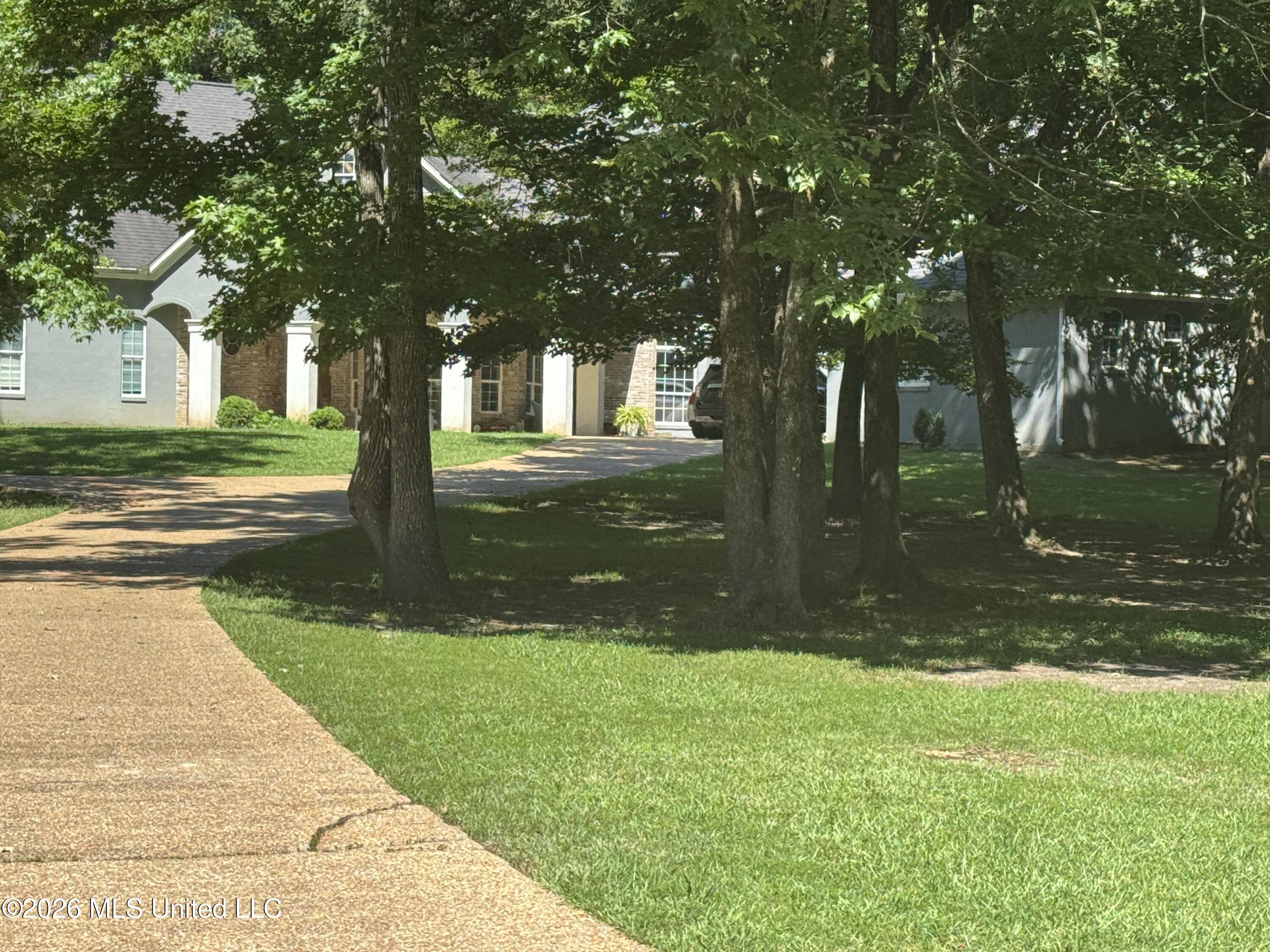 131 Magnolia Boulevard Property Photo 4